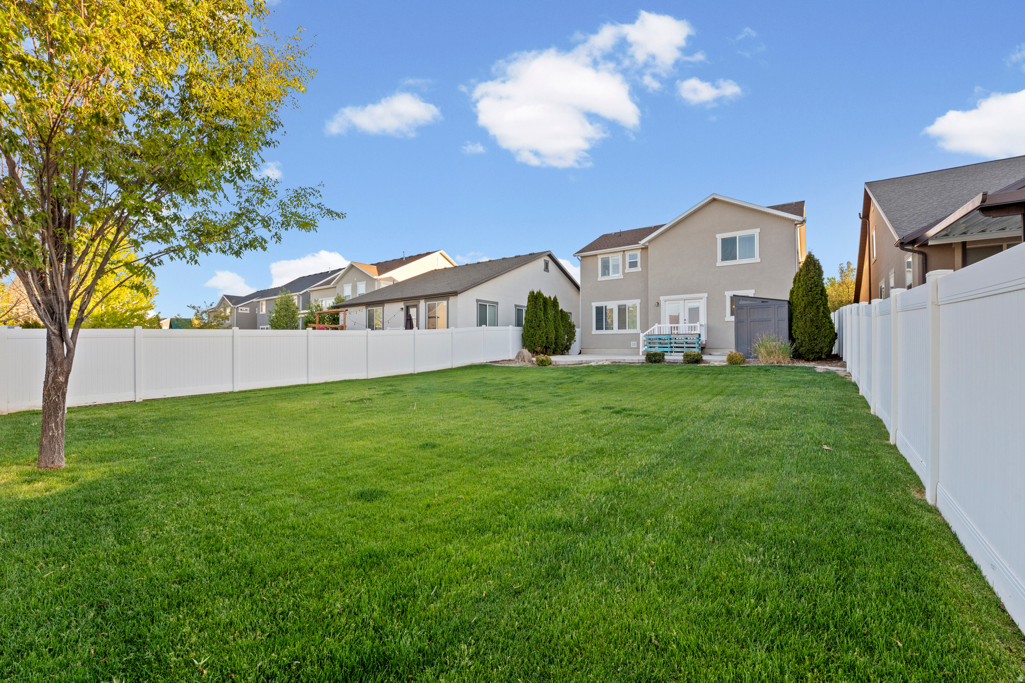 HERRIMAN TOWN CENTER - Residential