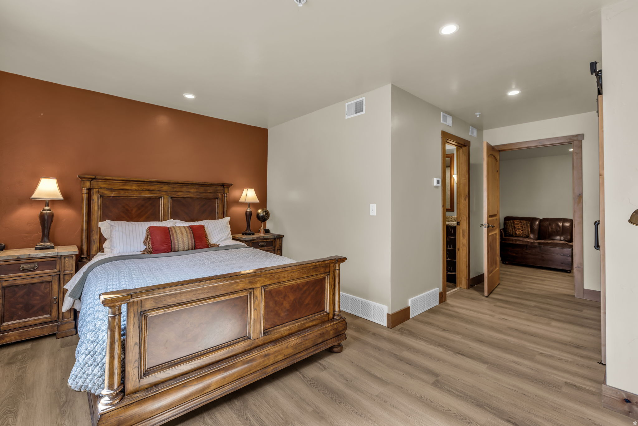 JUPITER INN - Residential