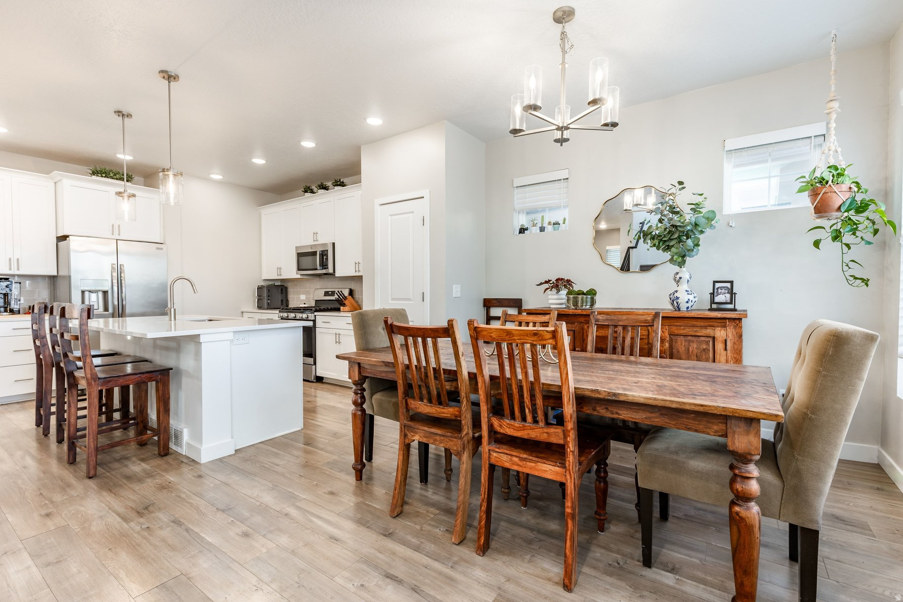 DAYBREAK - Residential