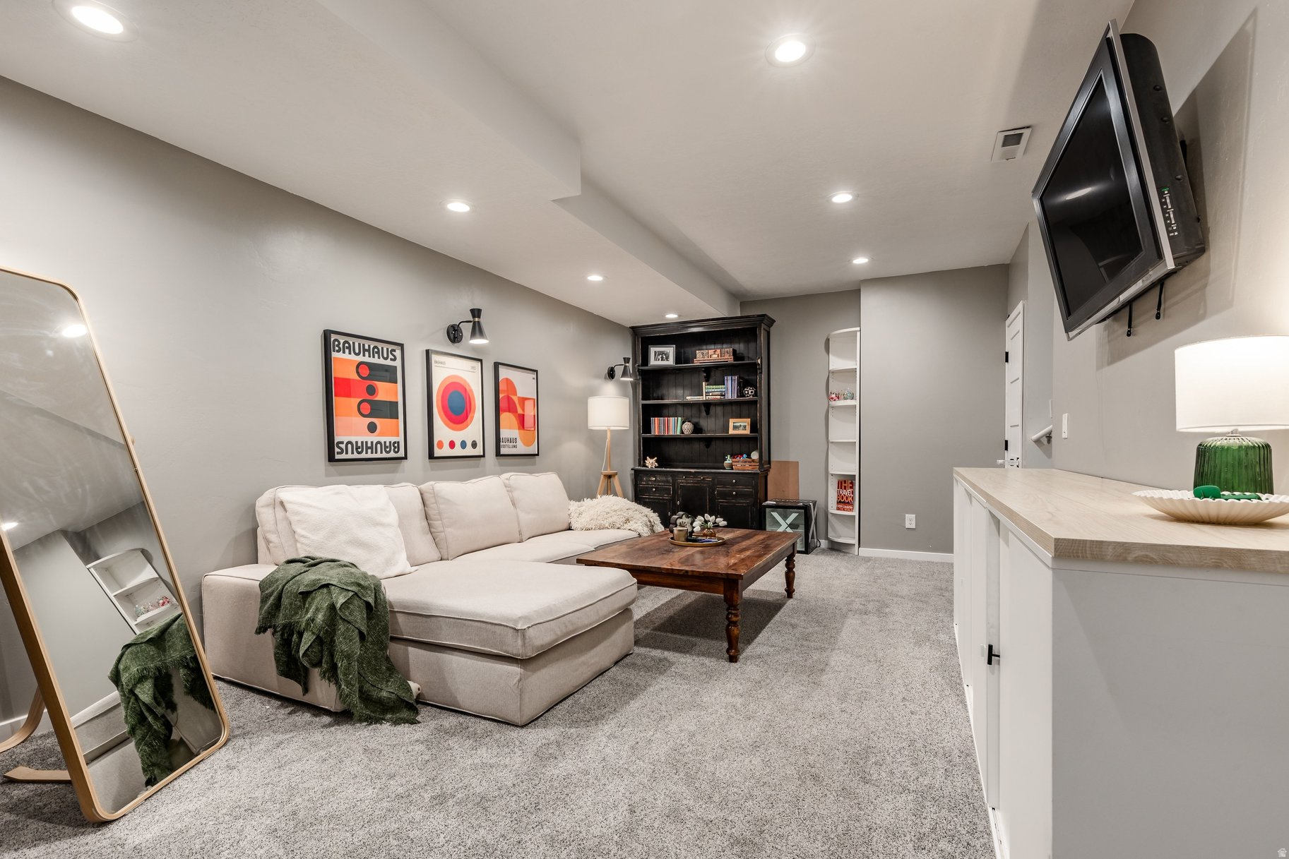 DAYBREAK - Residential