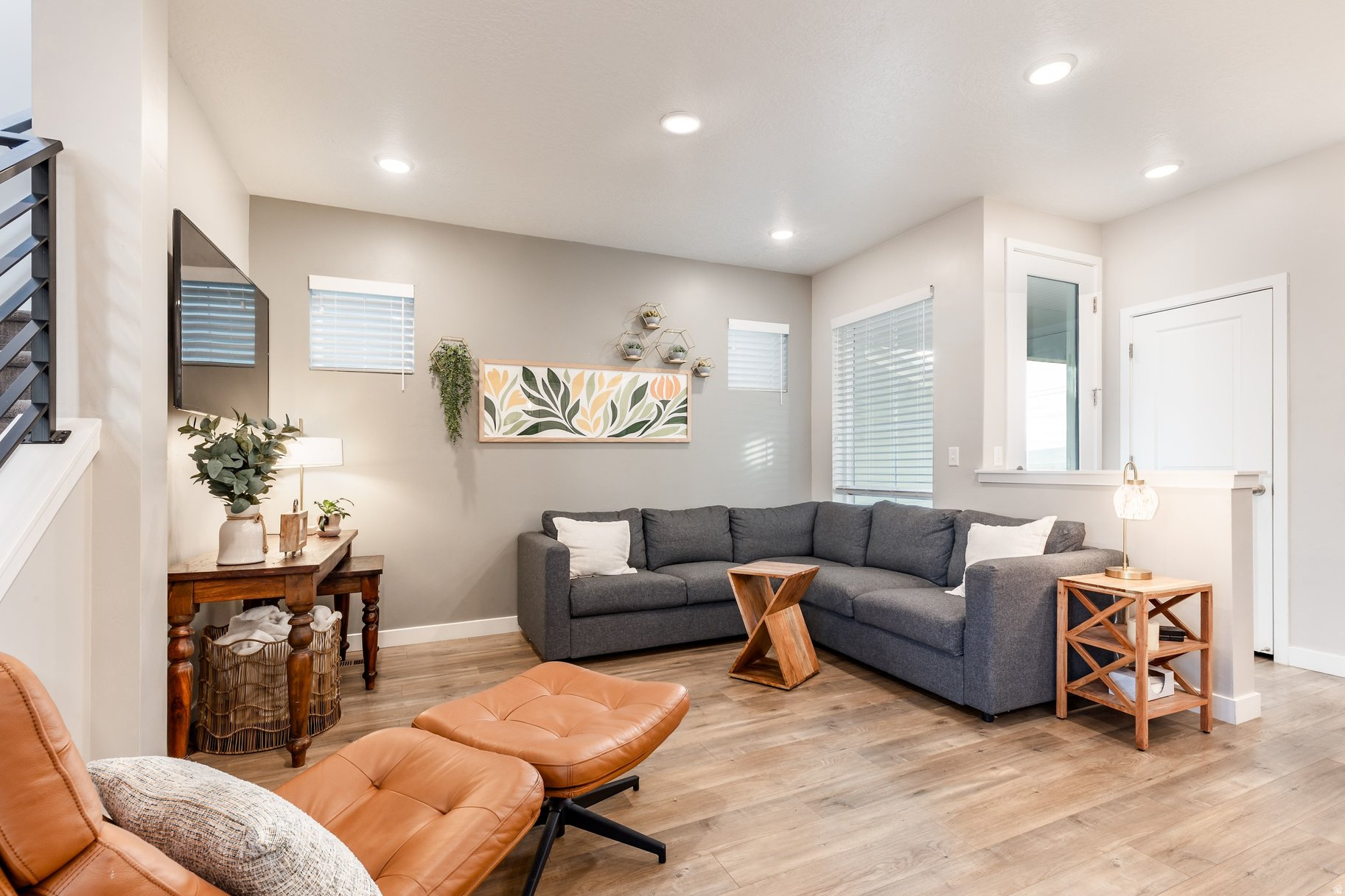 DAYBREAK - Residential