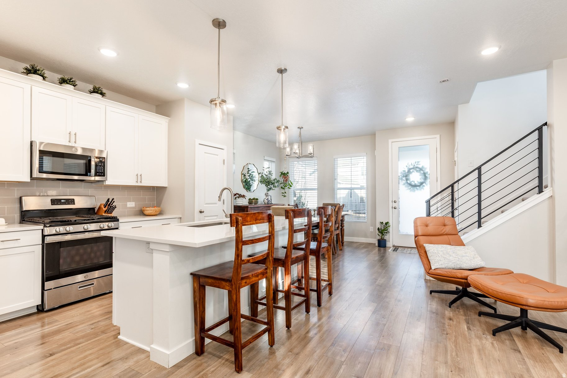 DAYBREAK - Residential