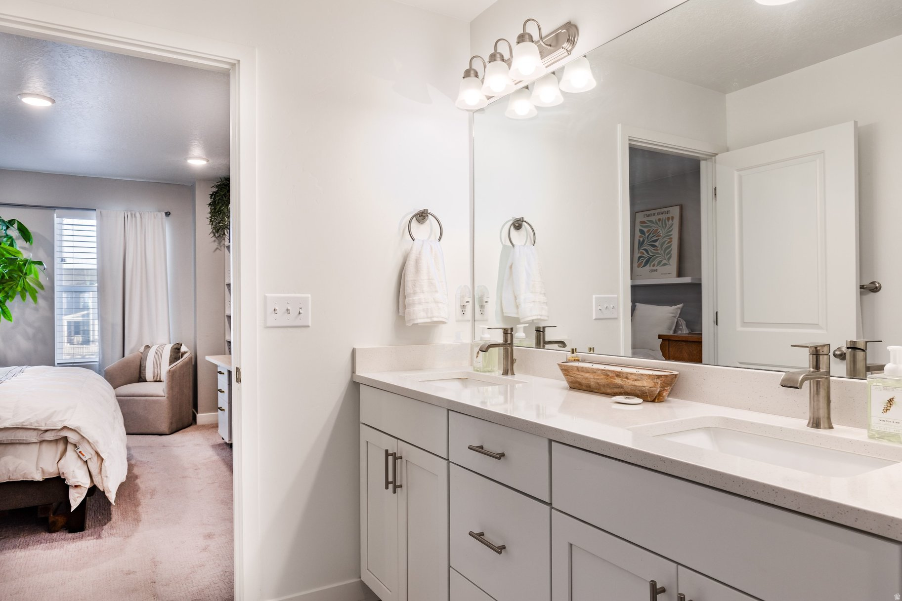 DAYBREAK - Residential