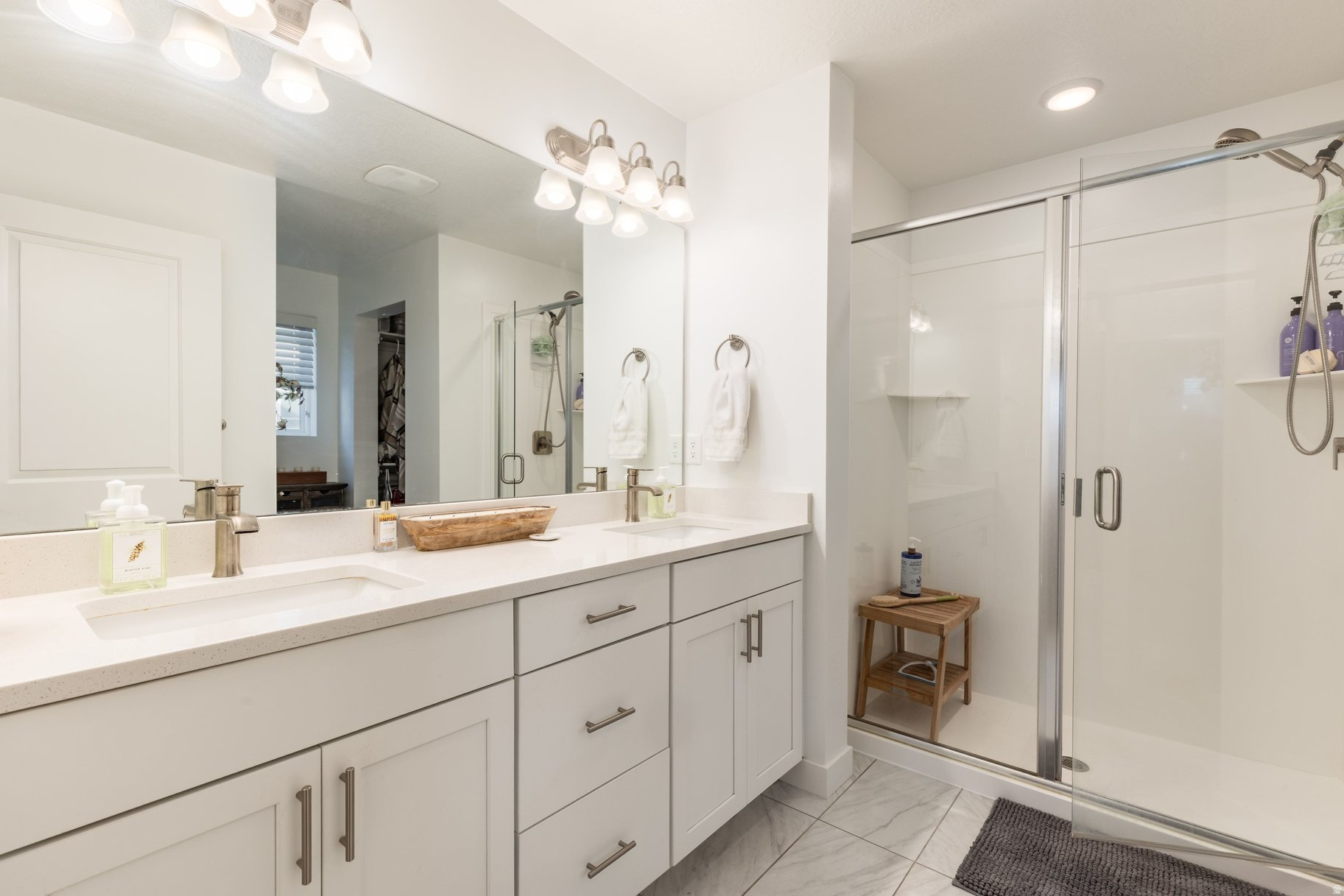 DAYBREAK - Residential