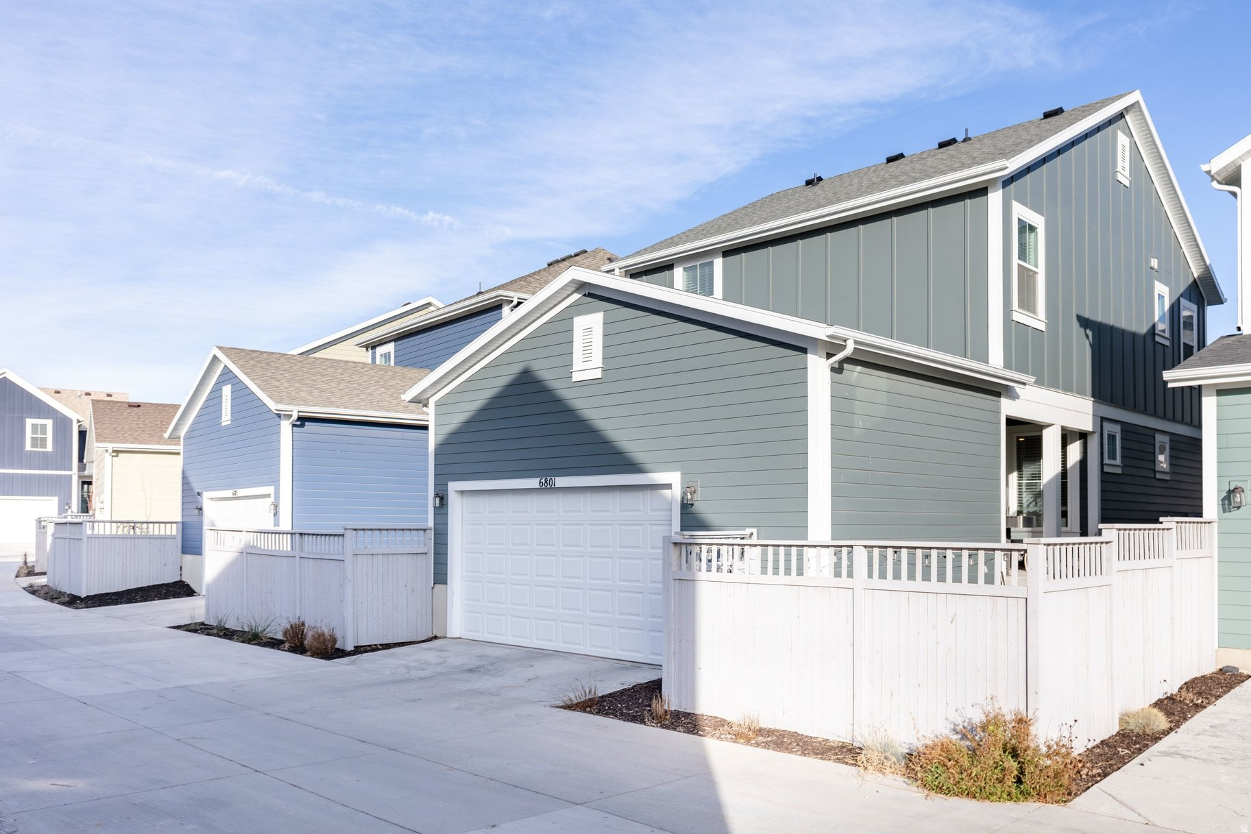 DAYBREAK - Residential