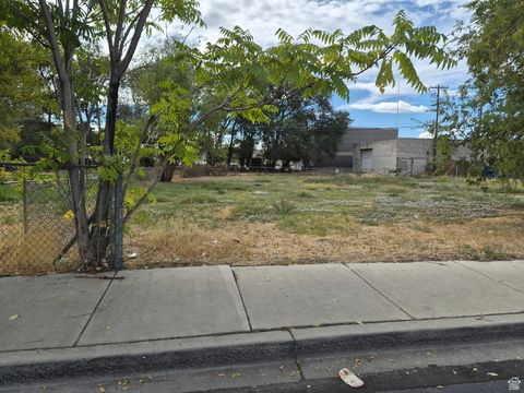 Tiny photo for 116 E HELM AVE, South Salt Lake, UT 84115 (MLS # 2114366)