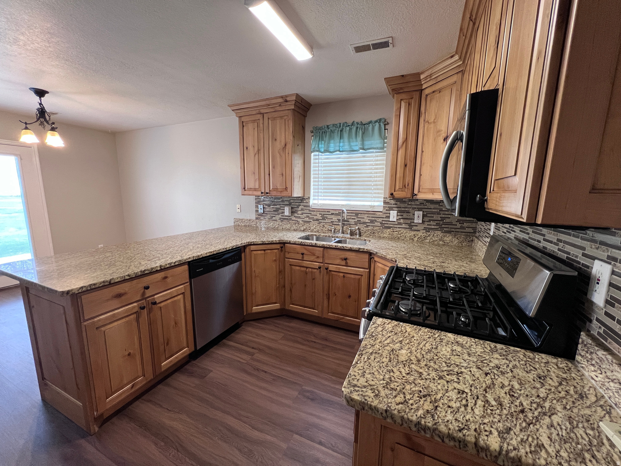 BLACKHAWK - Residential