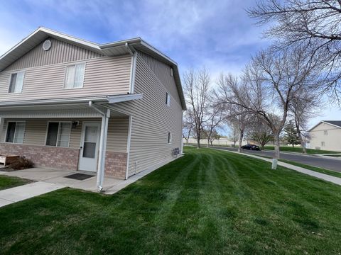Townhouse For Sale - 101 W 1290<br/> Cache County, Logan, UT 84321