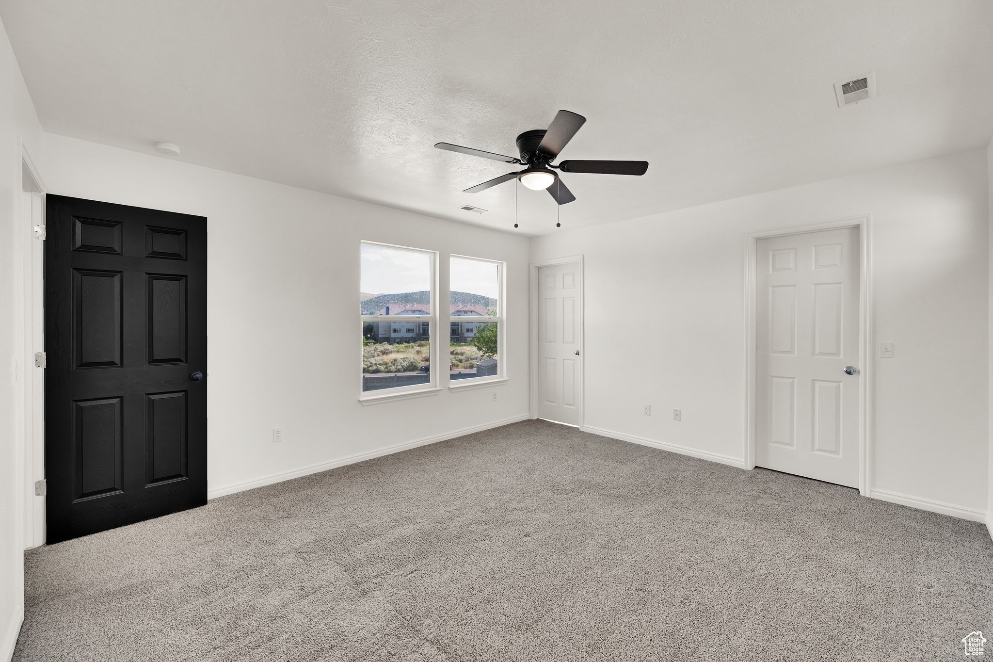 KENNEKUK AT RED HAWK RANCH R1-N13 15S - Residential