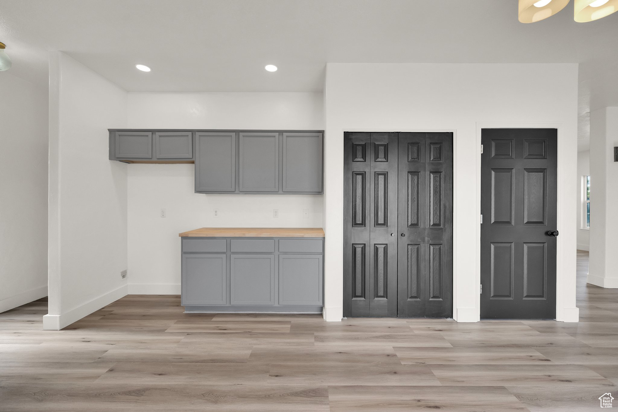 KENNEKUK AT RED HAWK RANCH R1-N13 15S - Residential