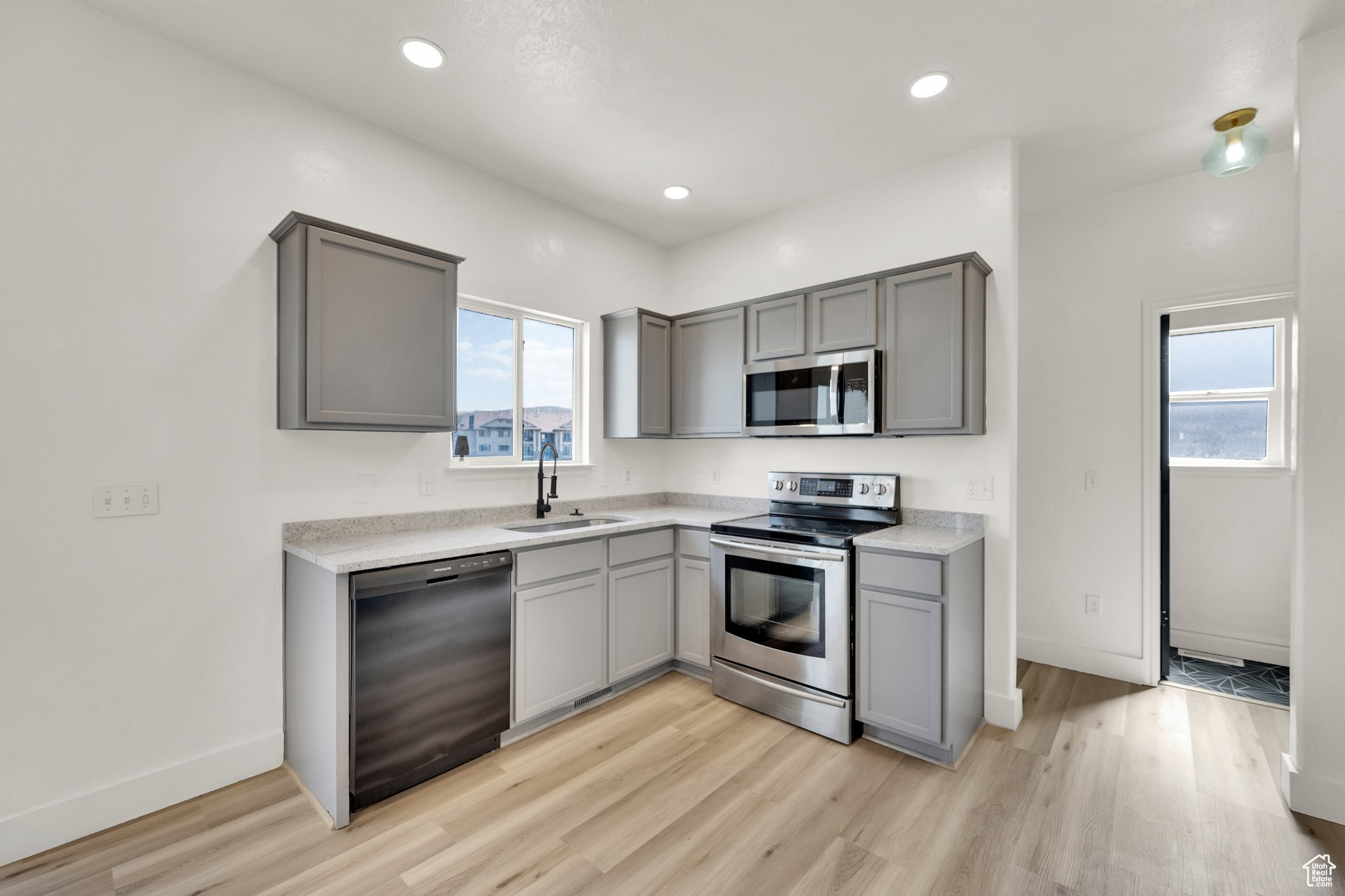 KENNEKUK AT RED HAWK RANCH R1-N13 15S - Residential