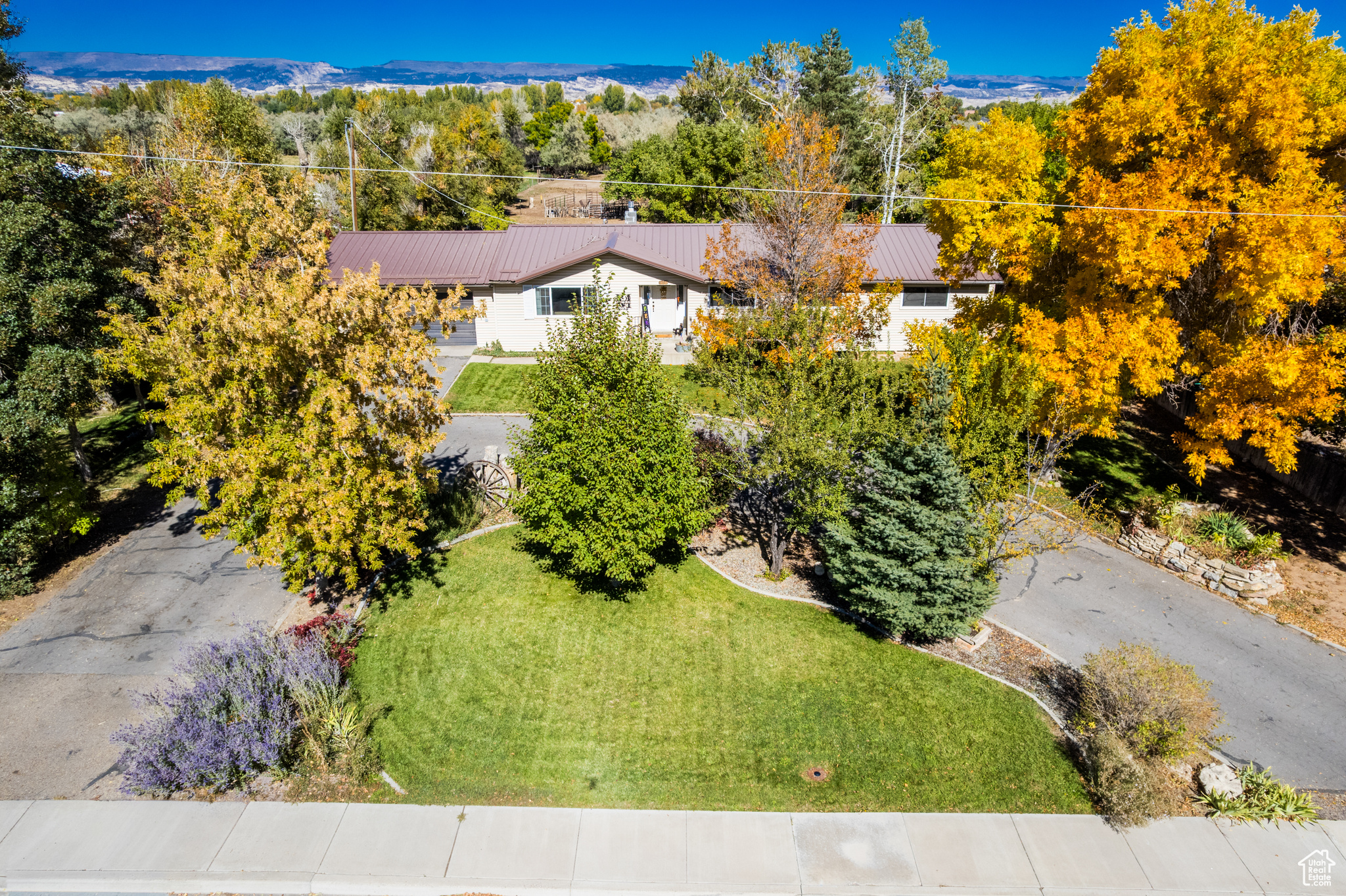ROBBINWOOD ACRES SUBDIVISION NO 2 - Residential