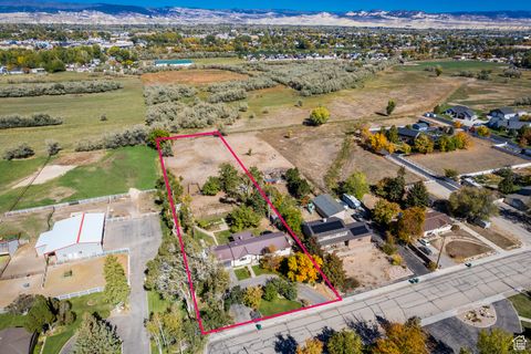 Photo of 990 W 1100 S, Vernal, UT 84078 (MLS # 2116746)