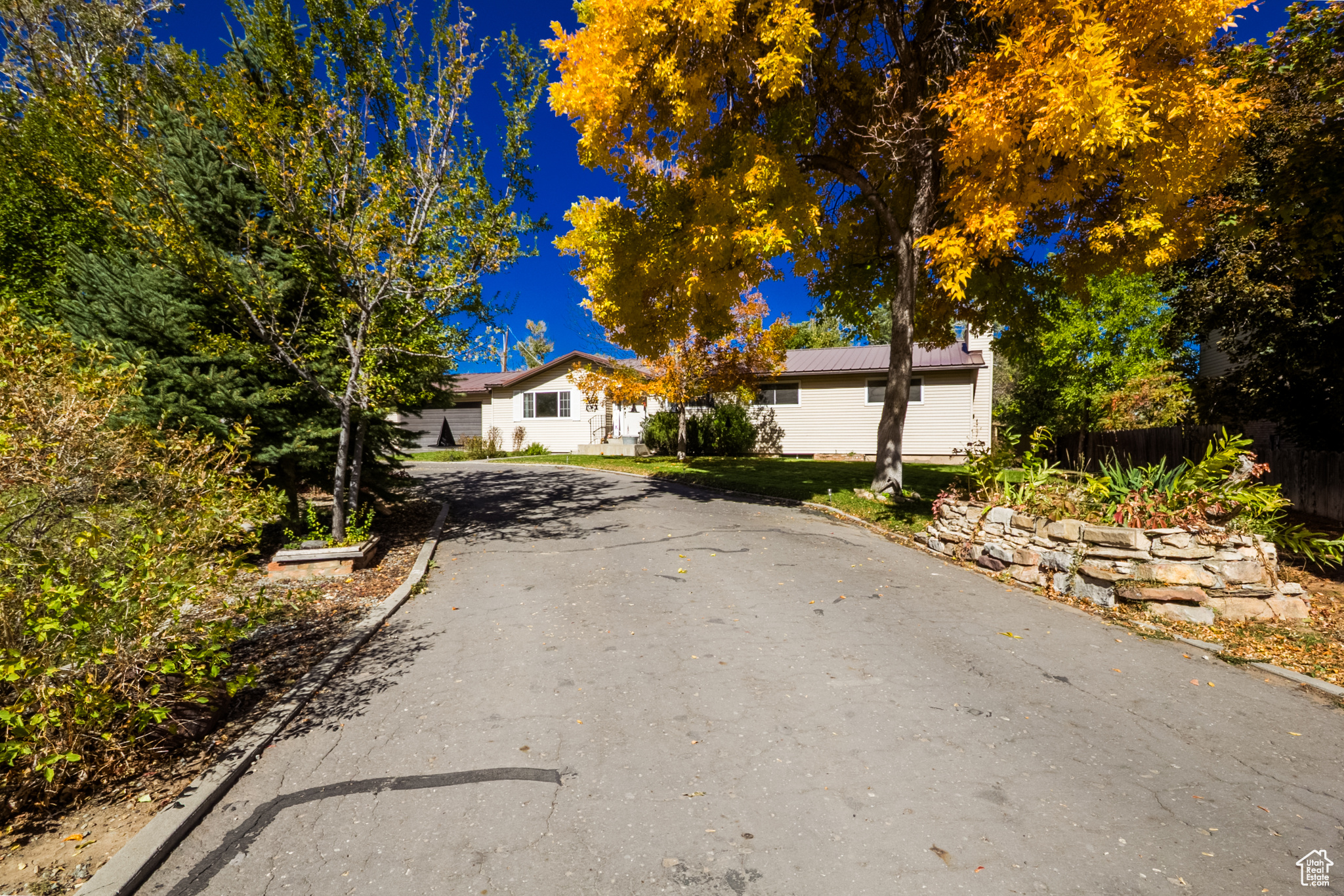ROBBINWOOD ACRES SUBDIVISION NO 2 - Residential