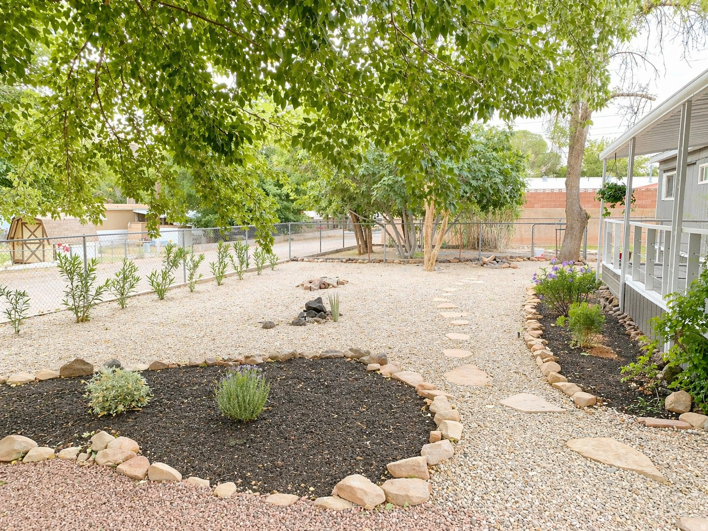 ORAL D & MINNIE E STOWELL - Residential