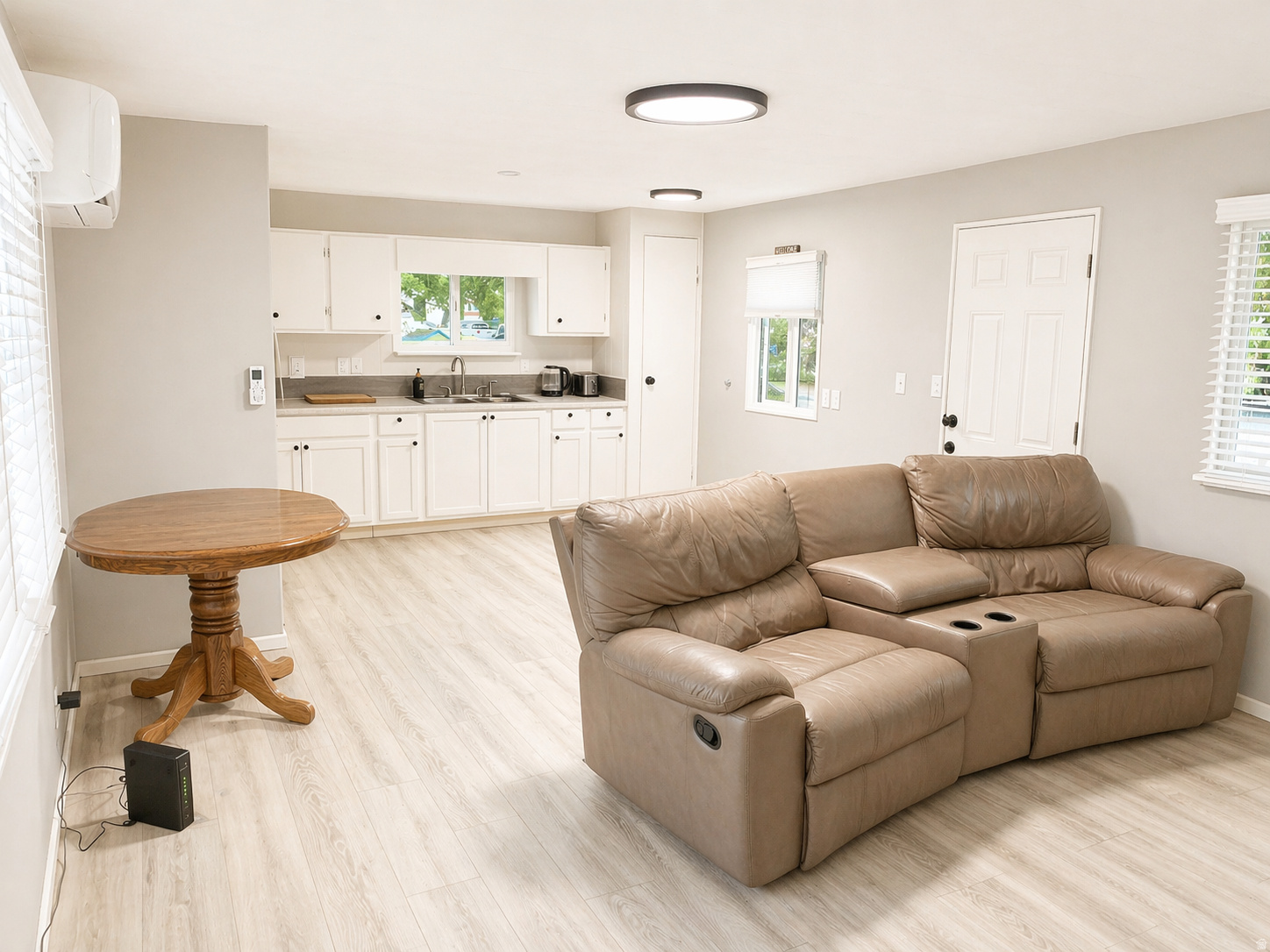 ORAL D & MINNIE E STOWELL - Residential