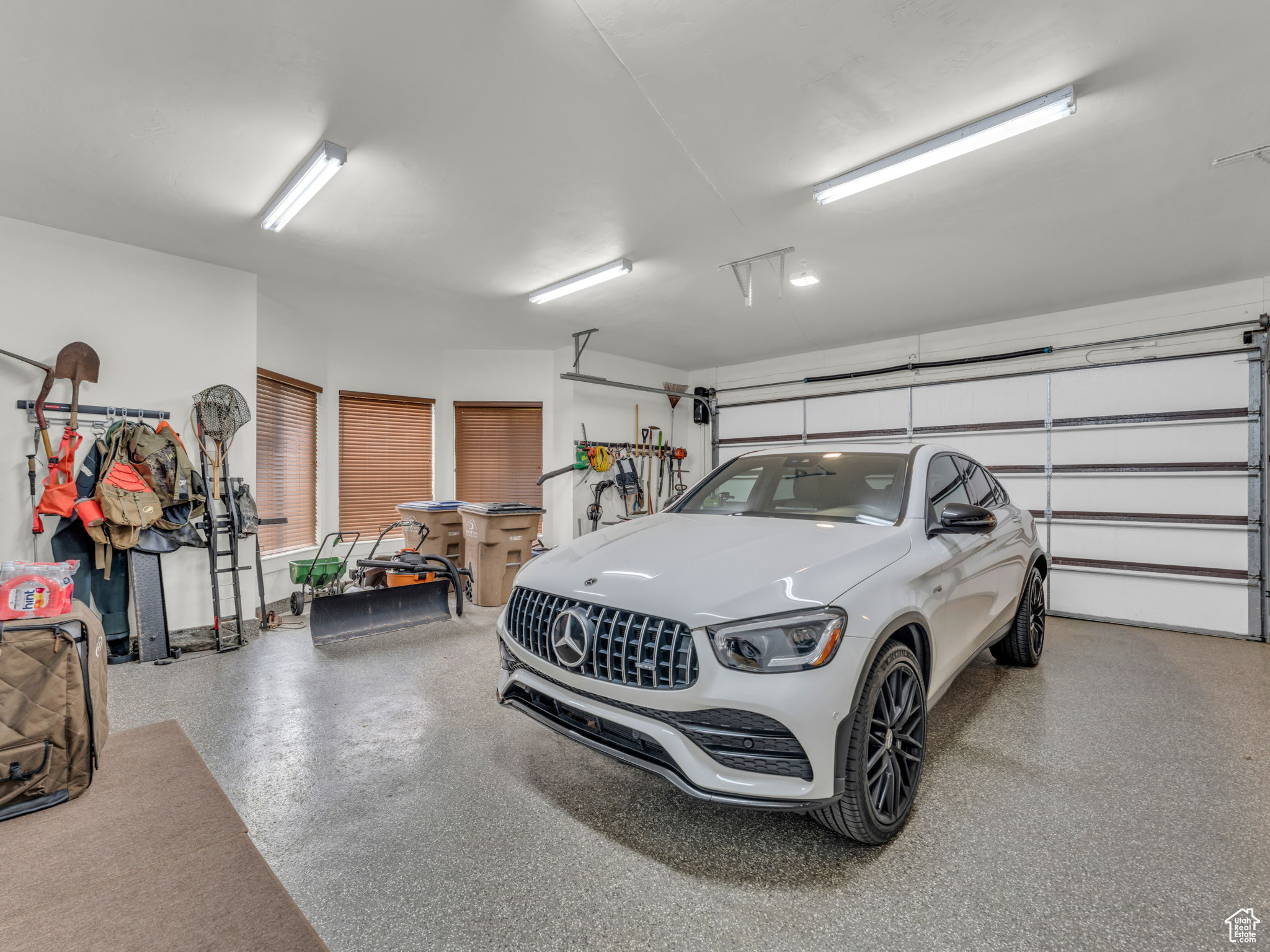 EAGLE CREST NO 3 AT SUNCREST - Residential