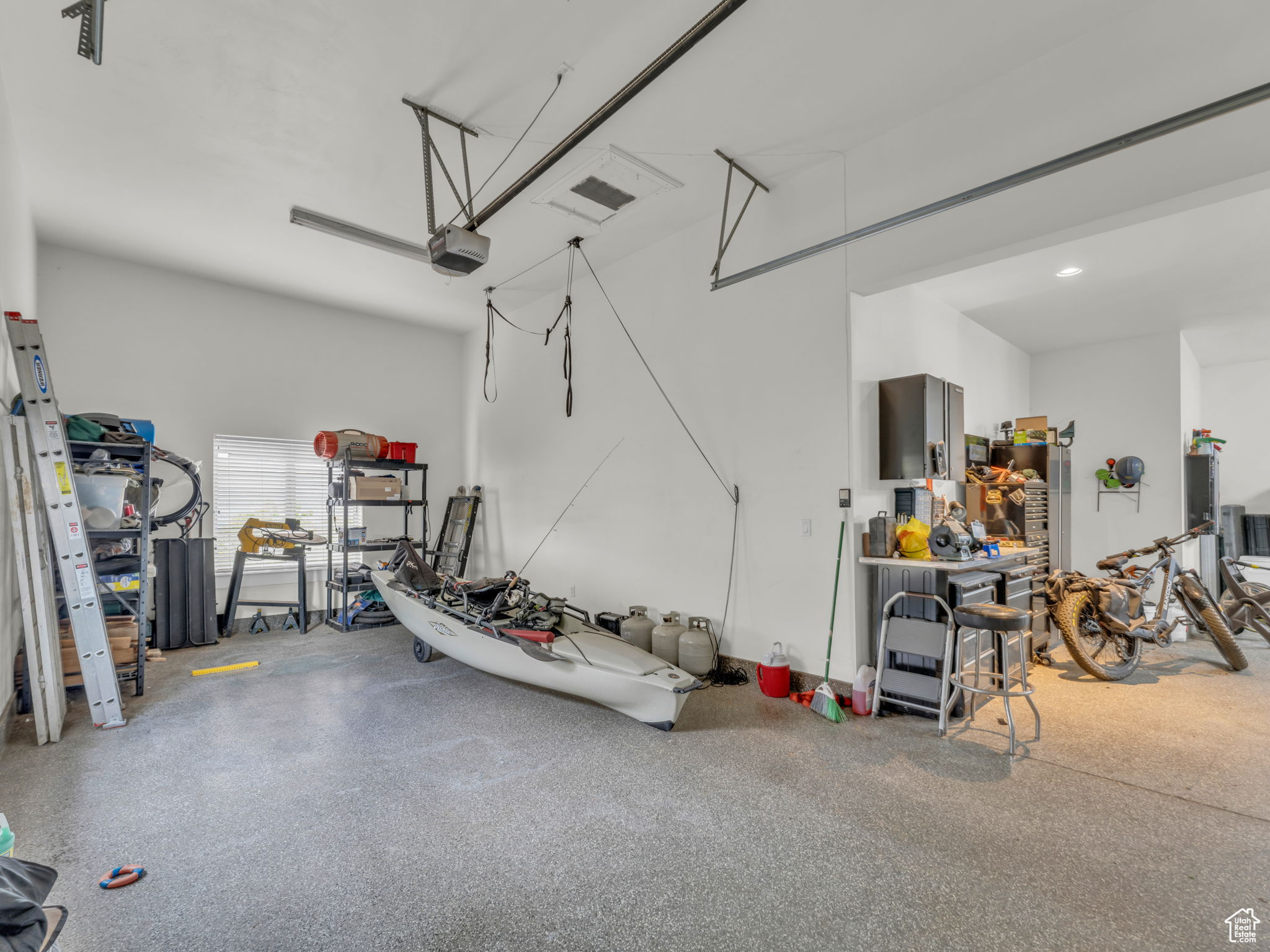 EAGLE CREST NO 3 AT SUNCREST - Residential