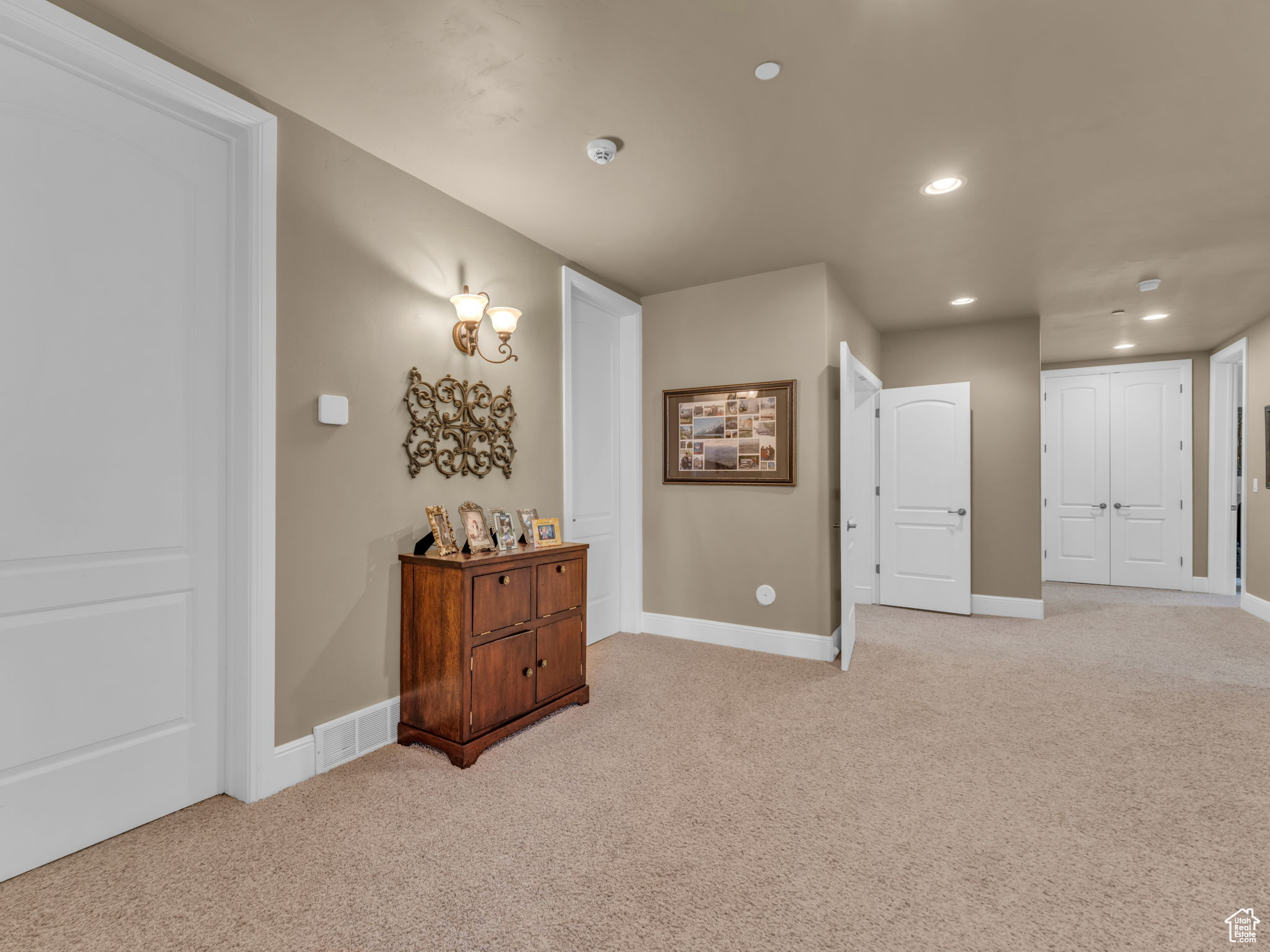 EAGLE CREST NO 3 AT SUNCREST - Residential