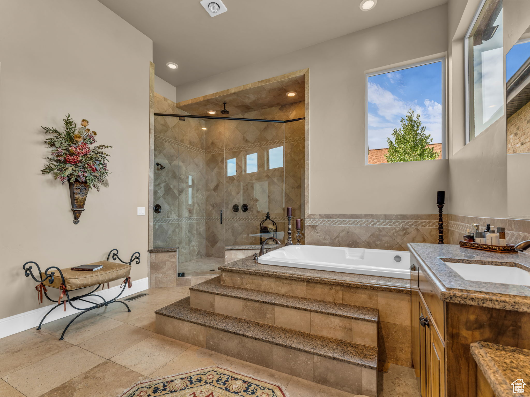 EAGLE CREST NO 3 AT SUNCREST - Residential