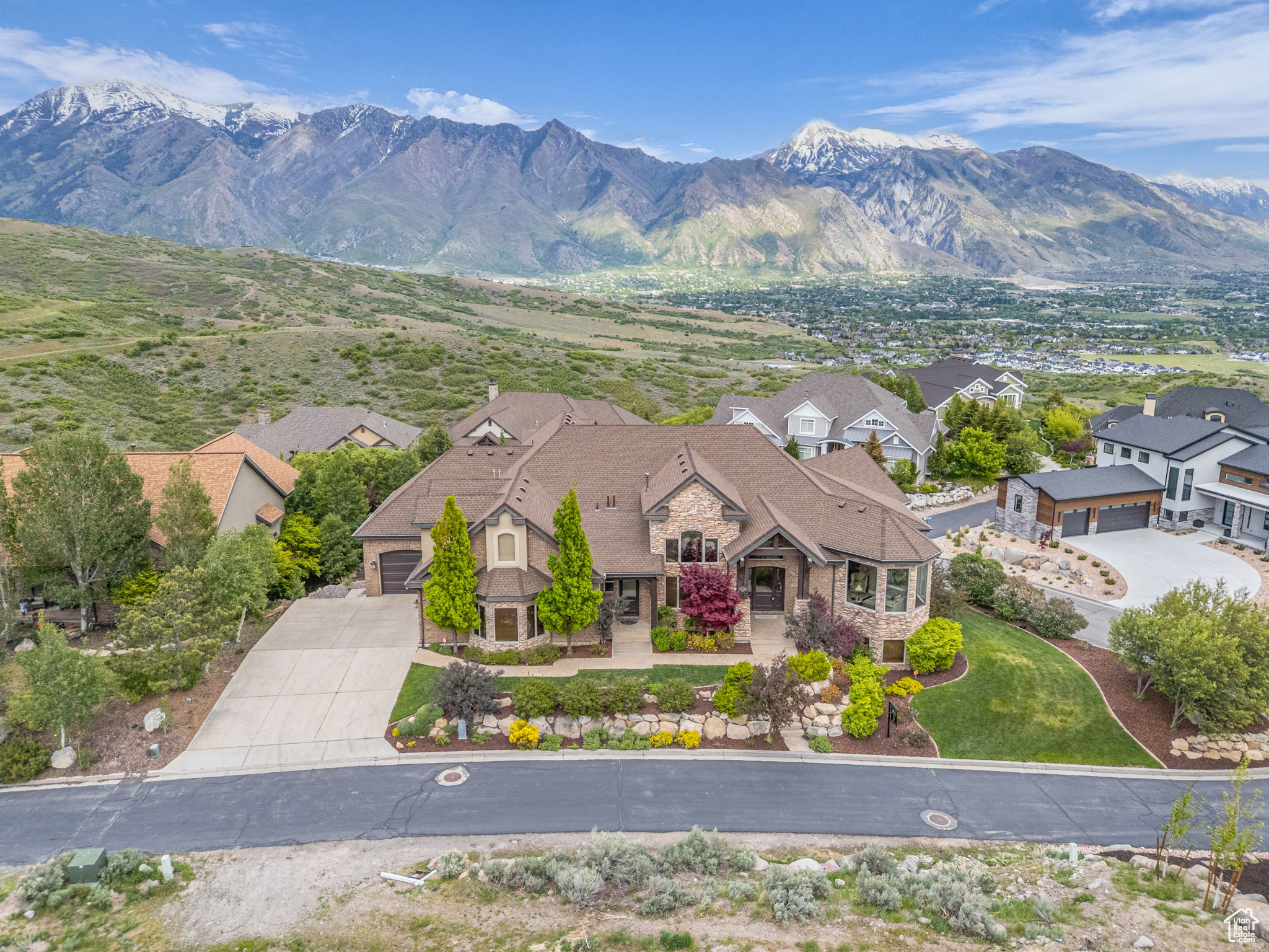 EAGLE CREST NO 3 AT SUNCREST - Residential