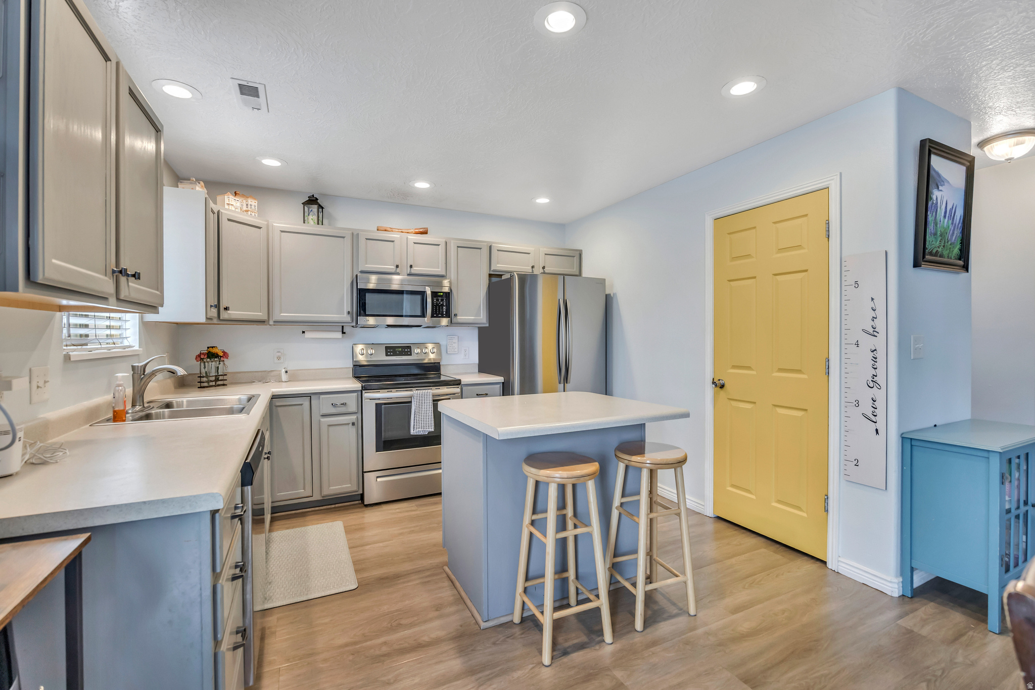 MAPLES AT JORDAN HILLS PHASE 3 - Residential