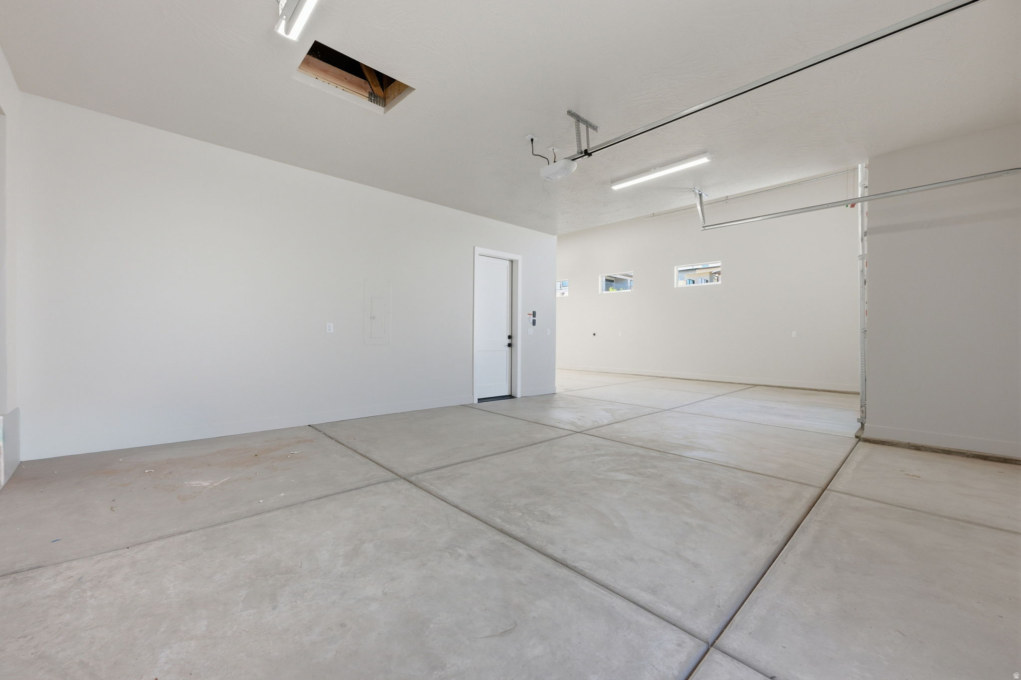 SCENIC POINTE - Residential