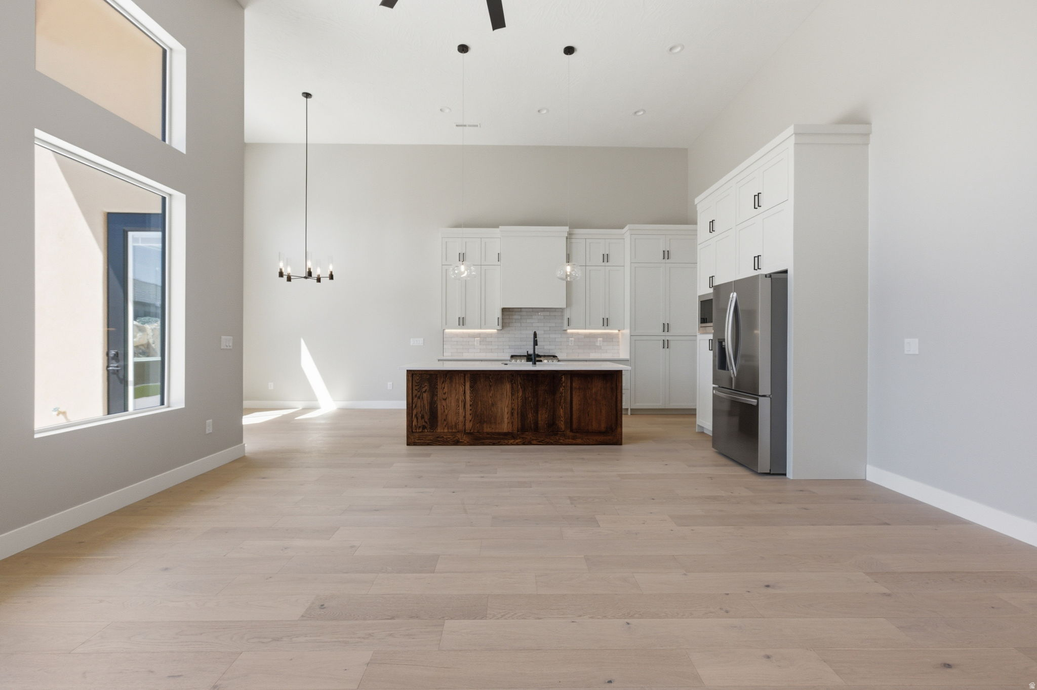 SCENIC POINTE - Residential