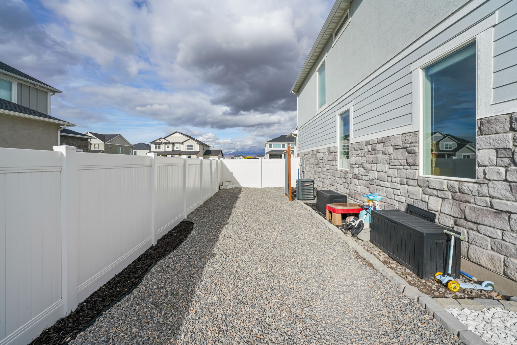 JESSIES BROOK - Residential