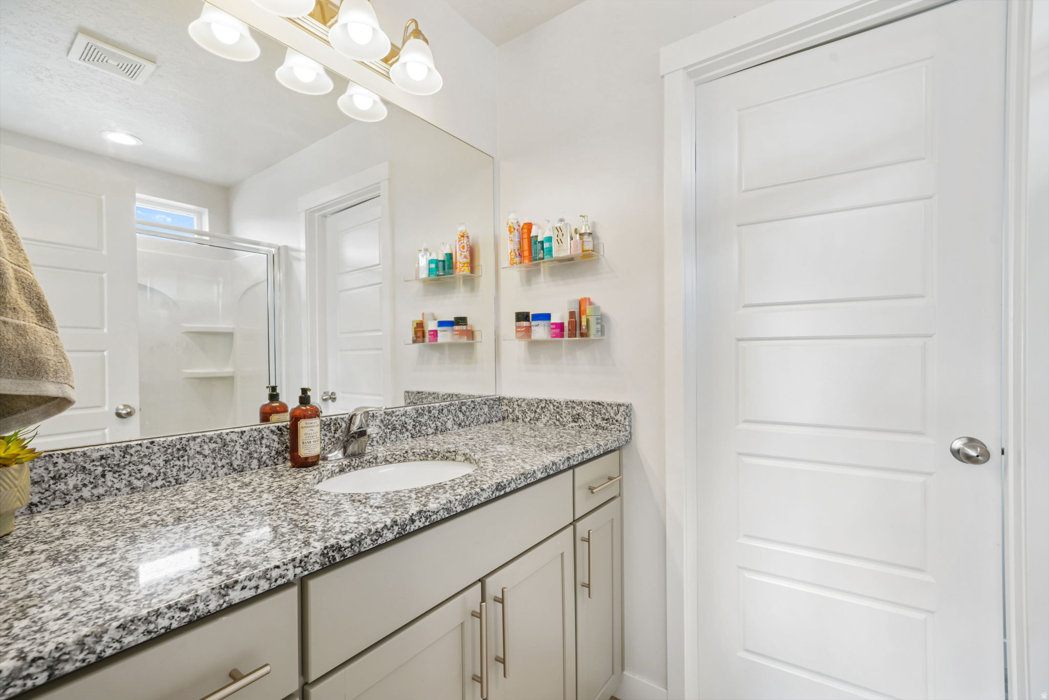 JESSIES BROOK - Residential