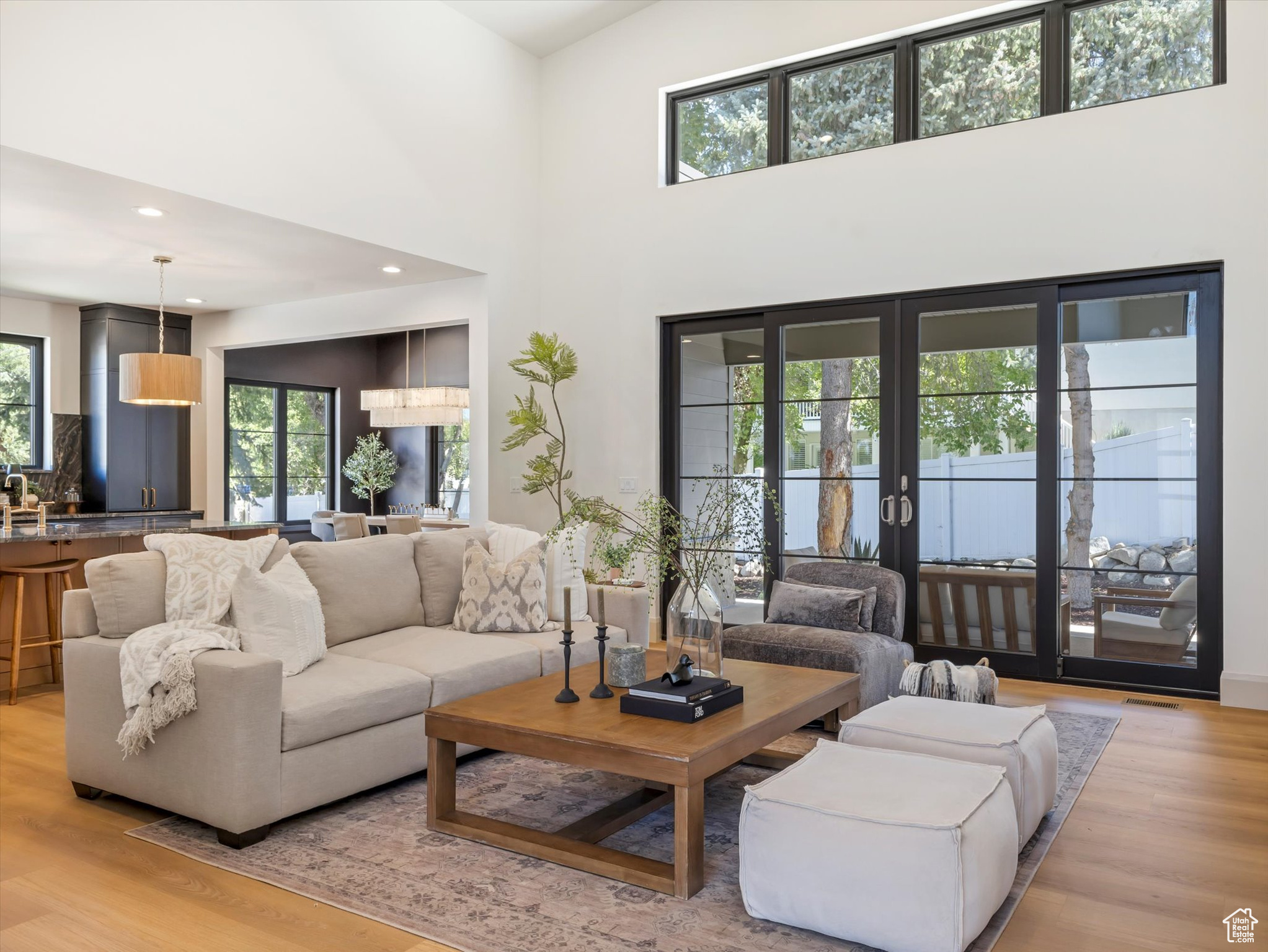 TANNENBAUM COVE - Residential
