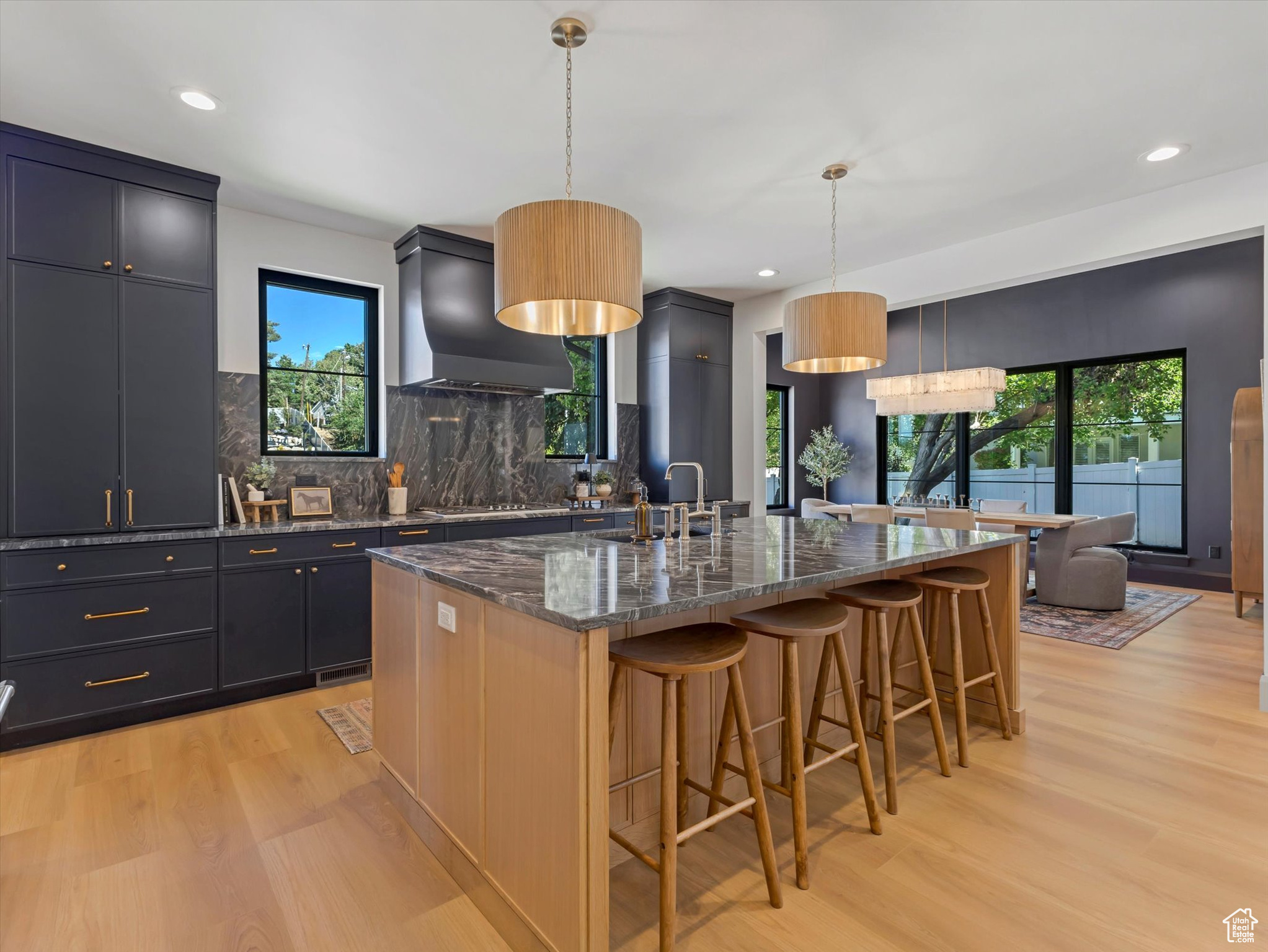 TANNENBAUM COVE - Residential