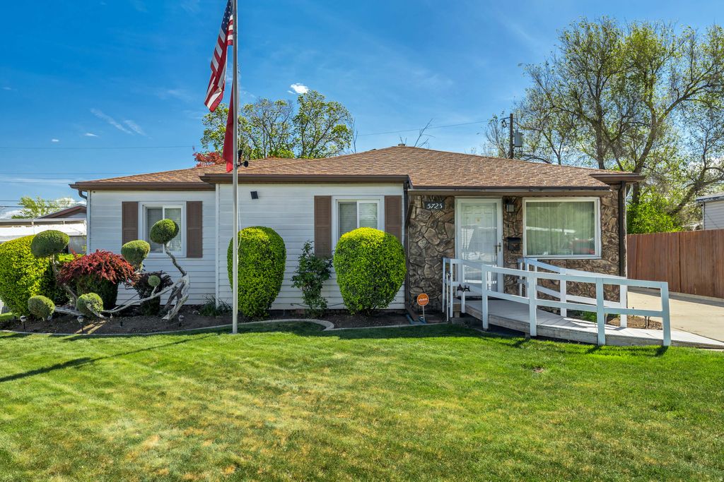 Photo of 5725 S 4060 W, Kearns, UT 84118 (MLS # 2152673)