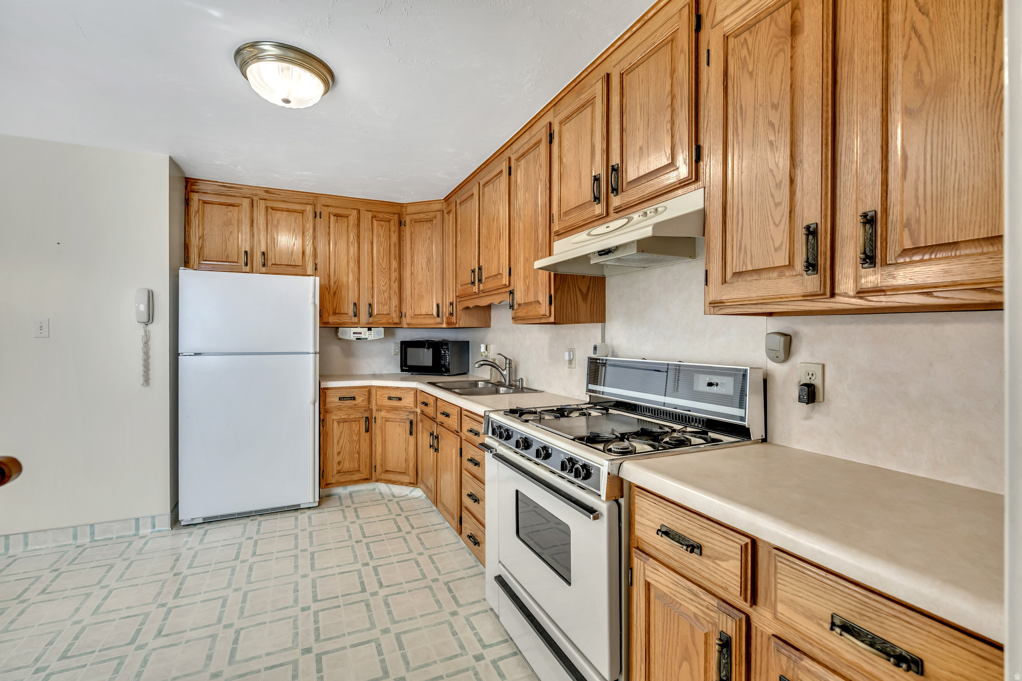 HOFFMAN HEIGHTS - Residential