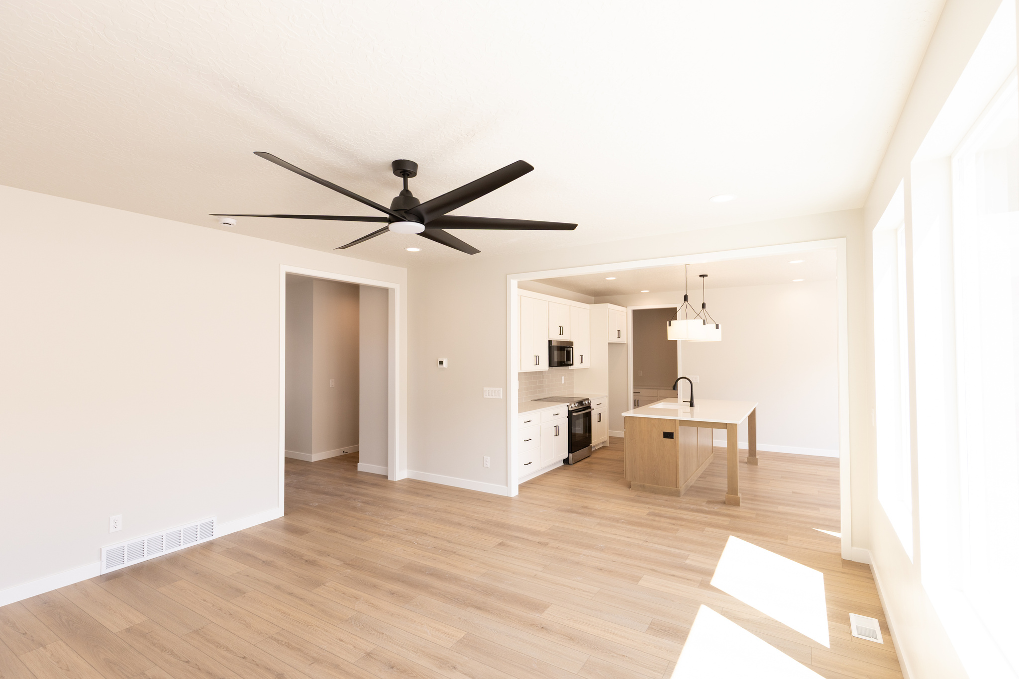 HIDDEN HOLLOW - Residential