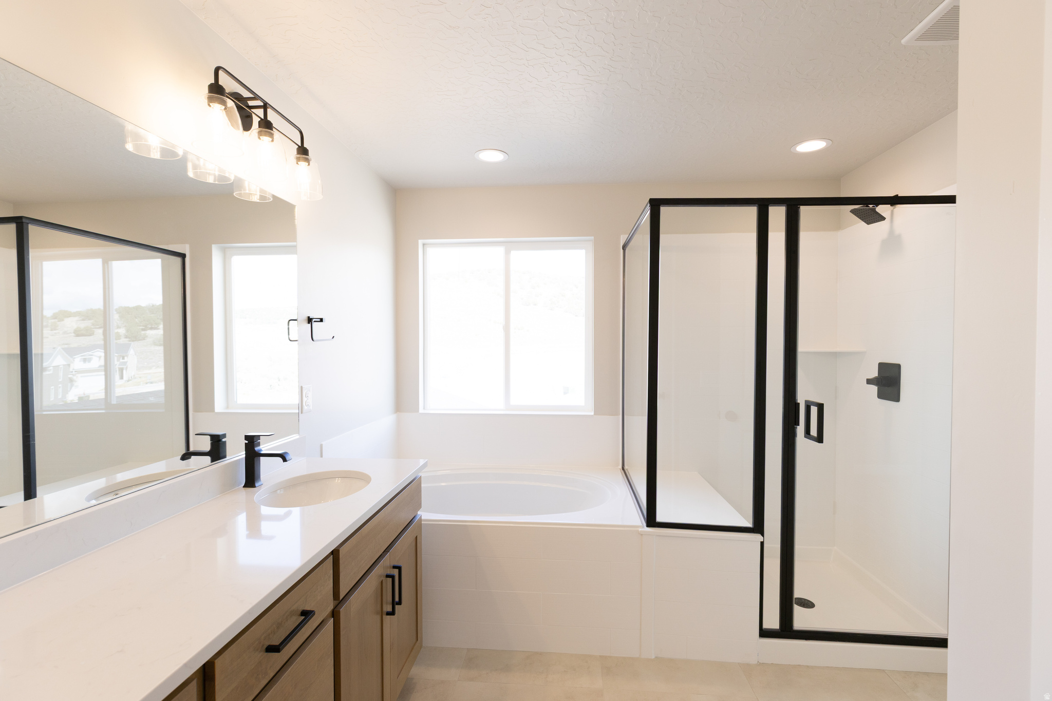 HIDDEN HOLLOW - Residential