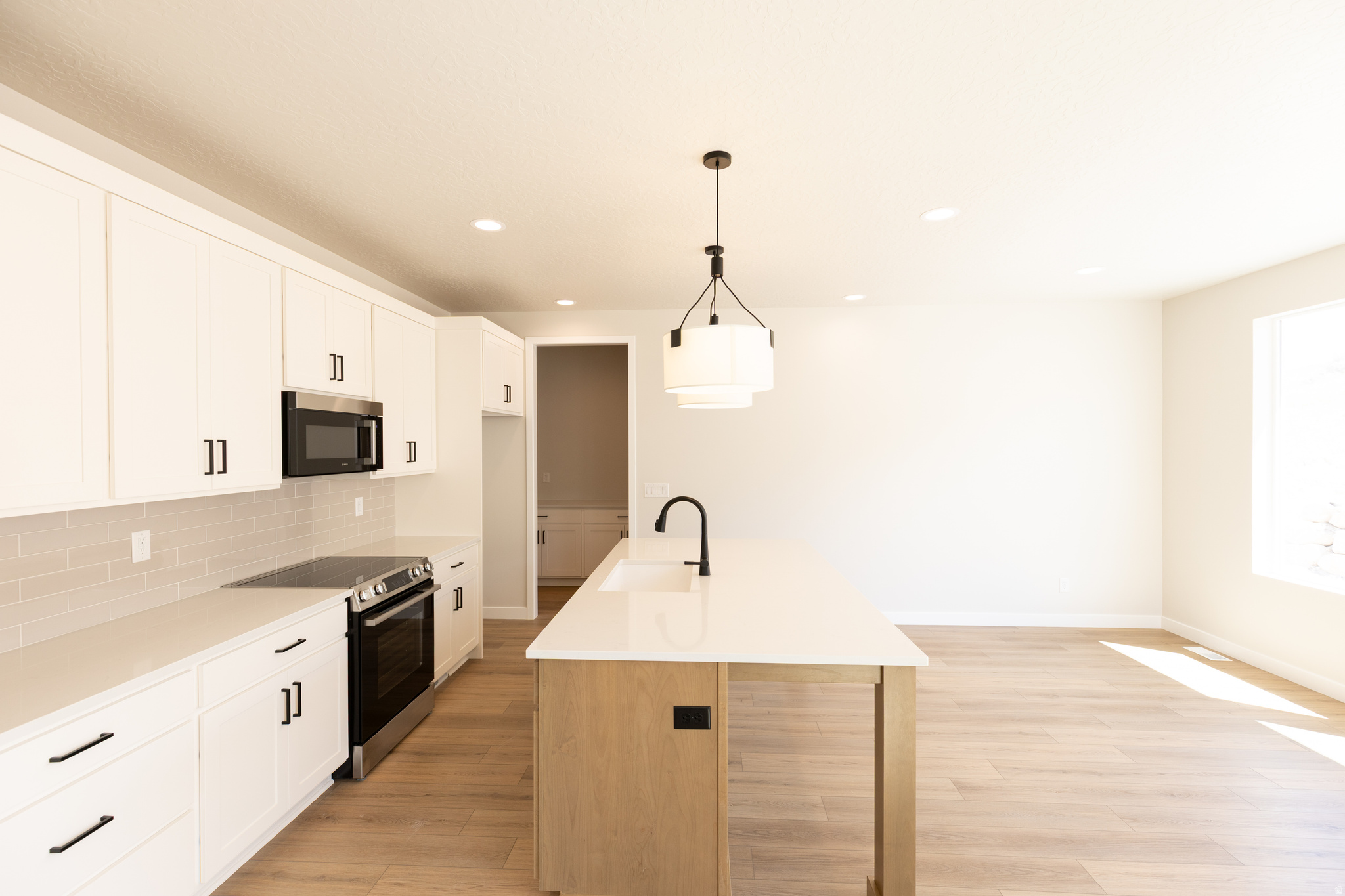 HIDDEN HOLLOW - Residential