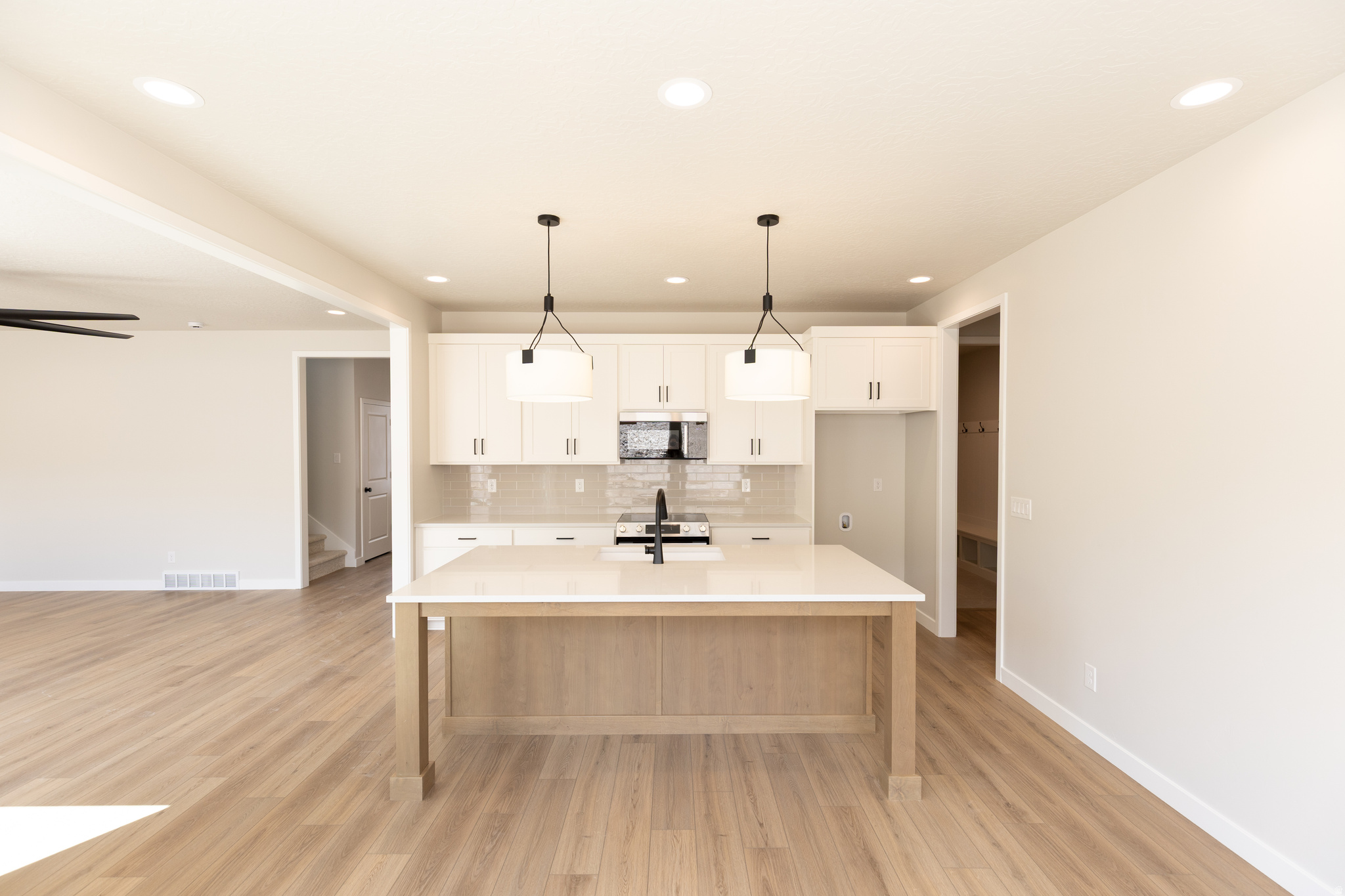 HIDDEN HOLLOW - Residential