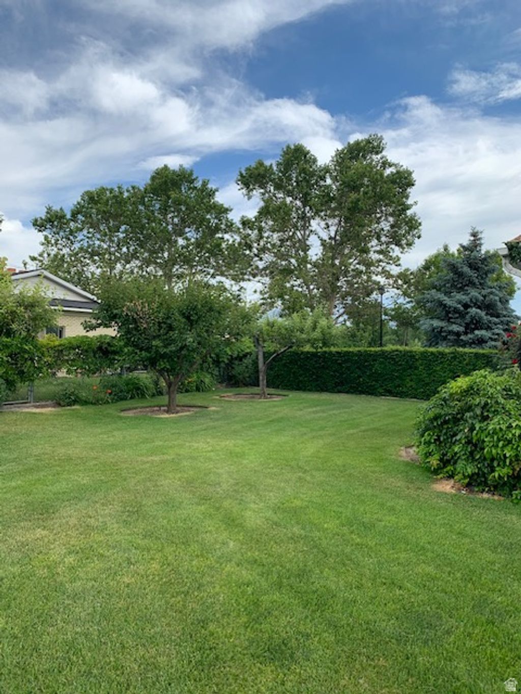 Photo of 680 W 4800 S, Taylorsville, UT 84123 (MLS # 2153398)