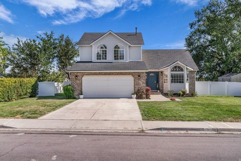 Photo of 1147 W 1600 N, Lehi, UT 84043 (MLS # 2169149)