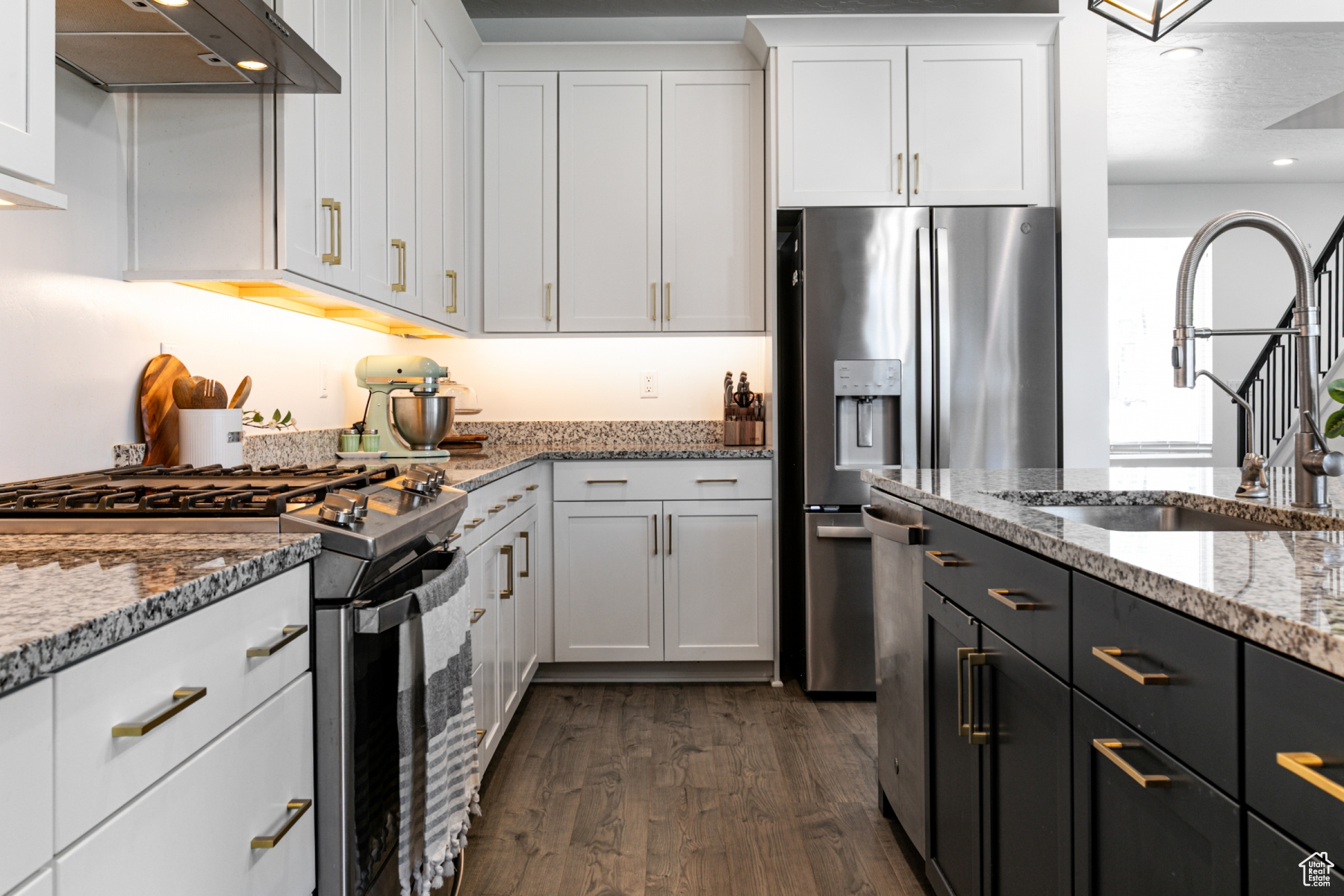 Farmington, Utah 84025, United States, 6 Bedrooms Bedrooms, ,4 BathroomsBathrooms,Residential,Active,141408