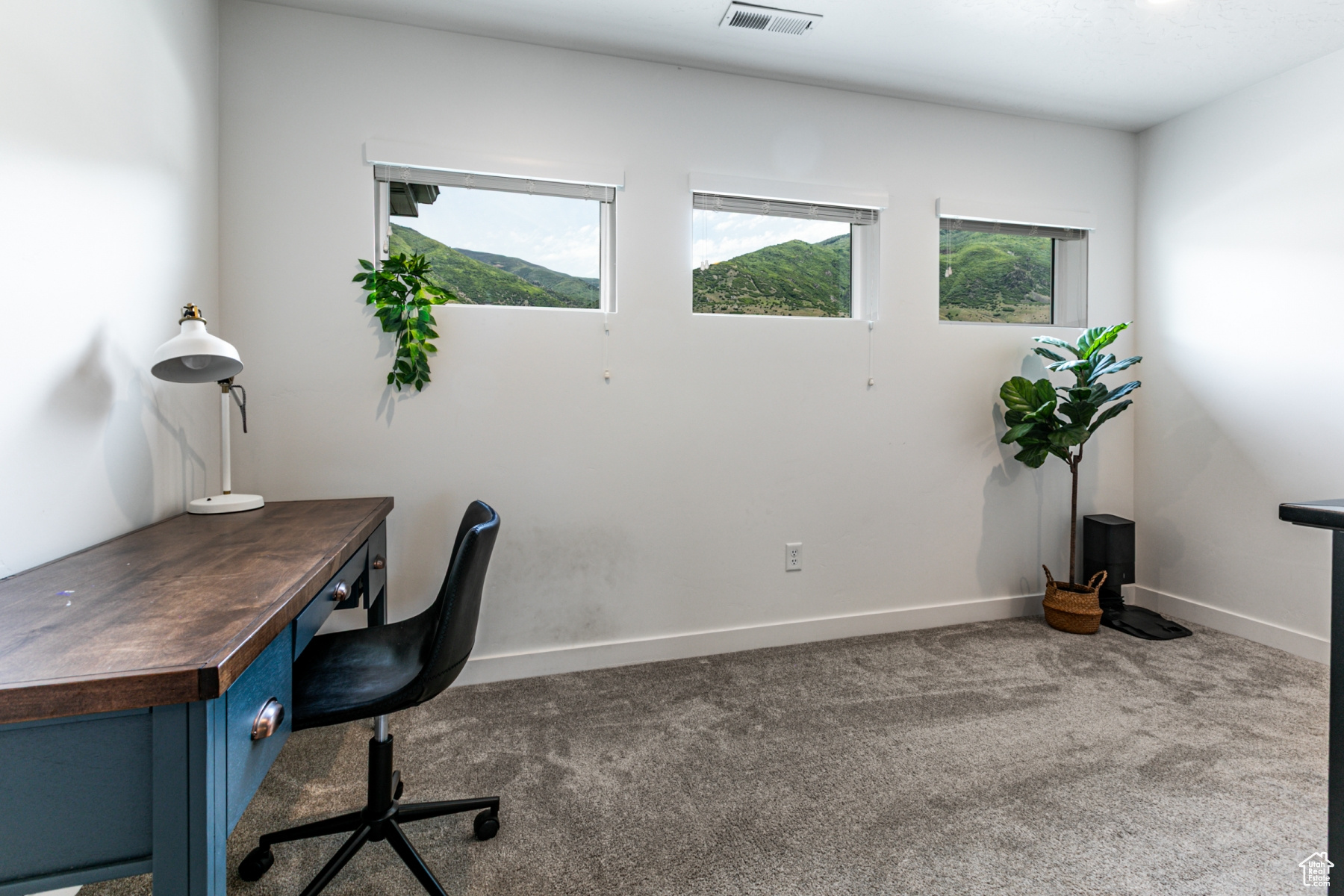 Farmington, Utah 84025, United States, 6 Bedrooms Bedrooms, ,4 BathroomsBathrooms,Residential,Active,141408