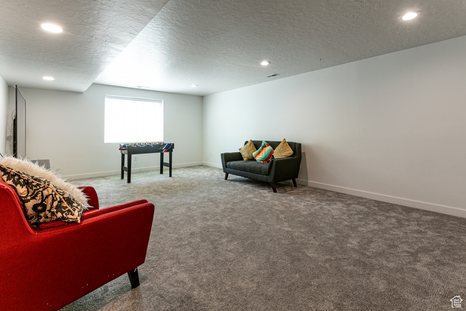 Farmington, Utah 84025, United States, 6 Bedrooms Bedrooms, ,4 BathroomsBathrooms,Residential,Active,141408