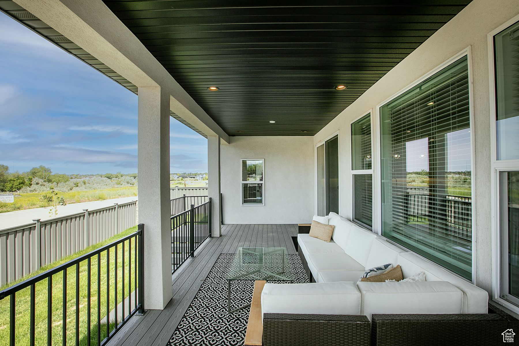 Farmington, Utah 84025, United States, 6 Bedrooms Bedrooms, ,4 BathroomsBathrooms,Residential,Active,141408