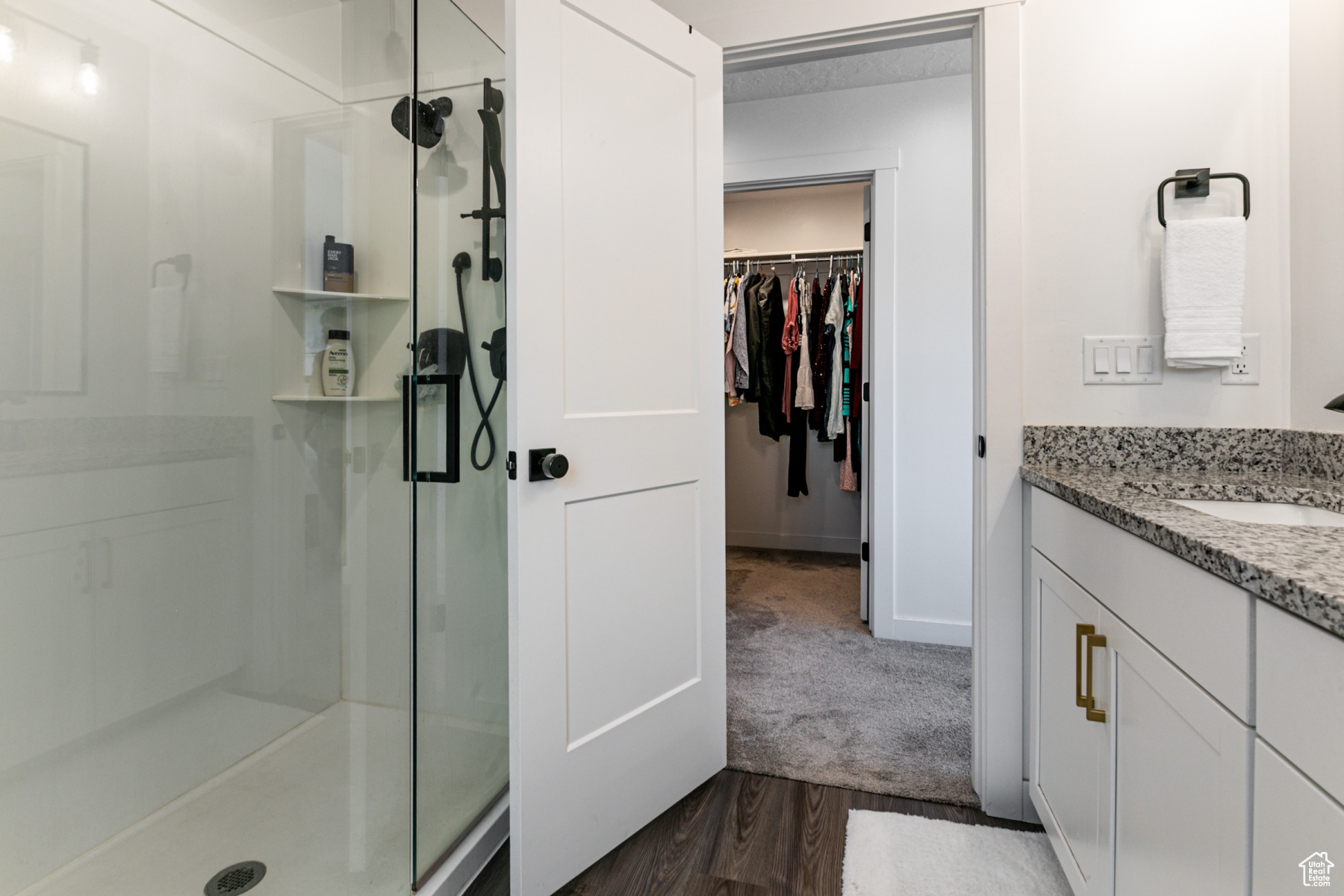 Farmington, Utah 84025, United States, 6 Bedrooms Bedrooms, ,4 BathroomsBathrooms,Residential,Active,141408