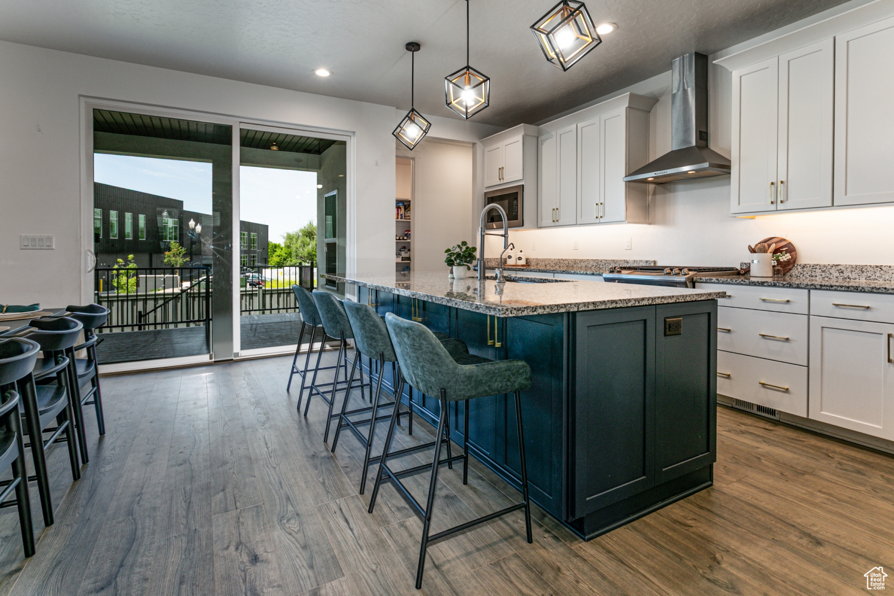 Farmington, Utah 84025, United States, 6 Bedrooms Bedrooms, ,4 BathroomsBathrooms,Residential,Active,141408