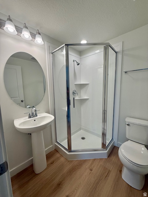 TOWNS ON MAIN - Residential