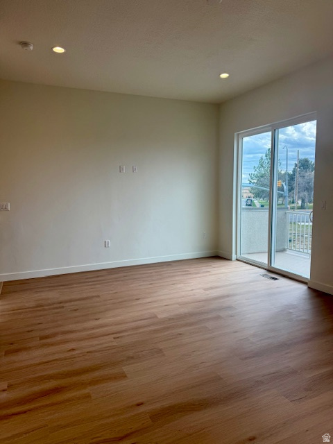 TOWNS ON MAIN - Residential