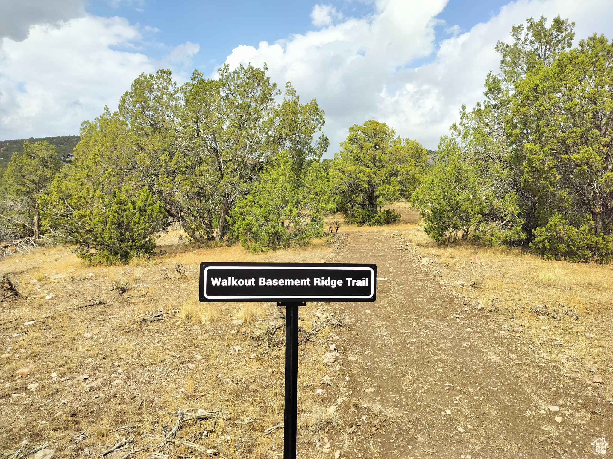 HI COUNTRY ESTATES II - Land