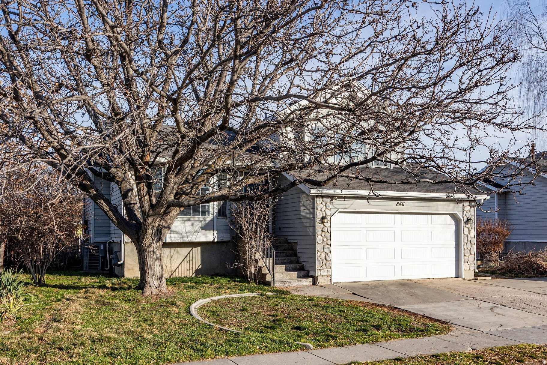 STAR CREST - Residential